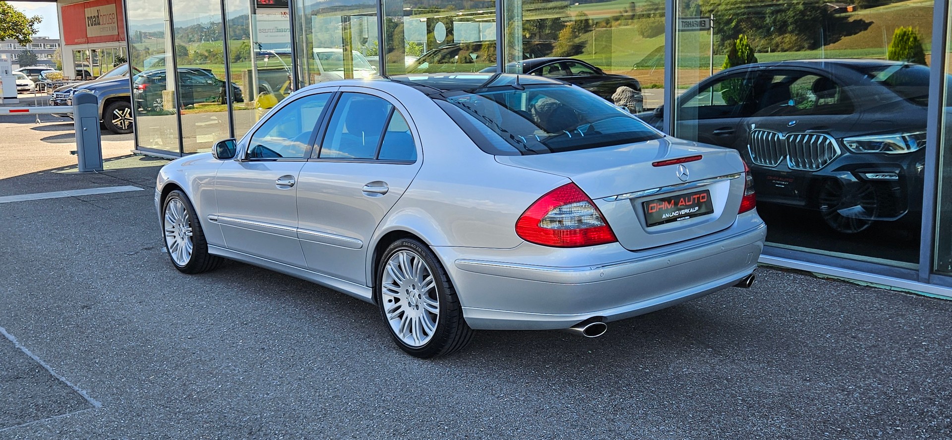 MERCEDES-BENZ E 500 Avantgarde 4Matic Automatic-image-4