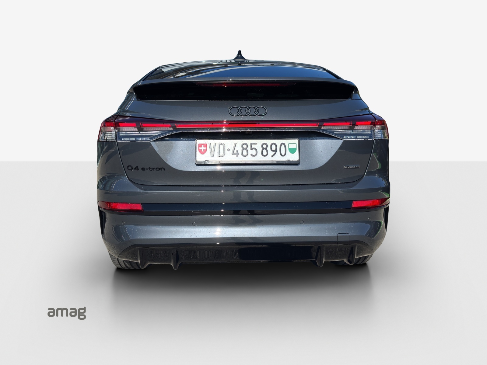 AUDI Q4 Sportback e-tron quattro performance Swiss Ski-image-3