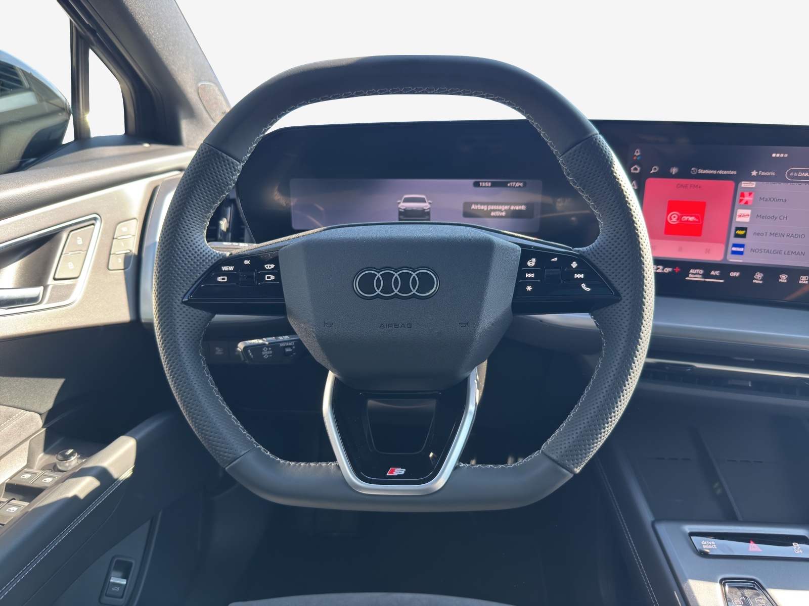 AUDI Q4 Sportback e-tron quattro performance Swiss Ski-image-13