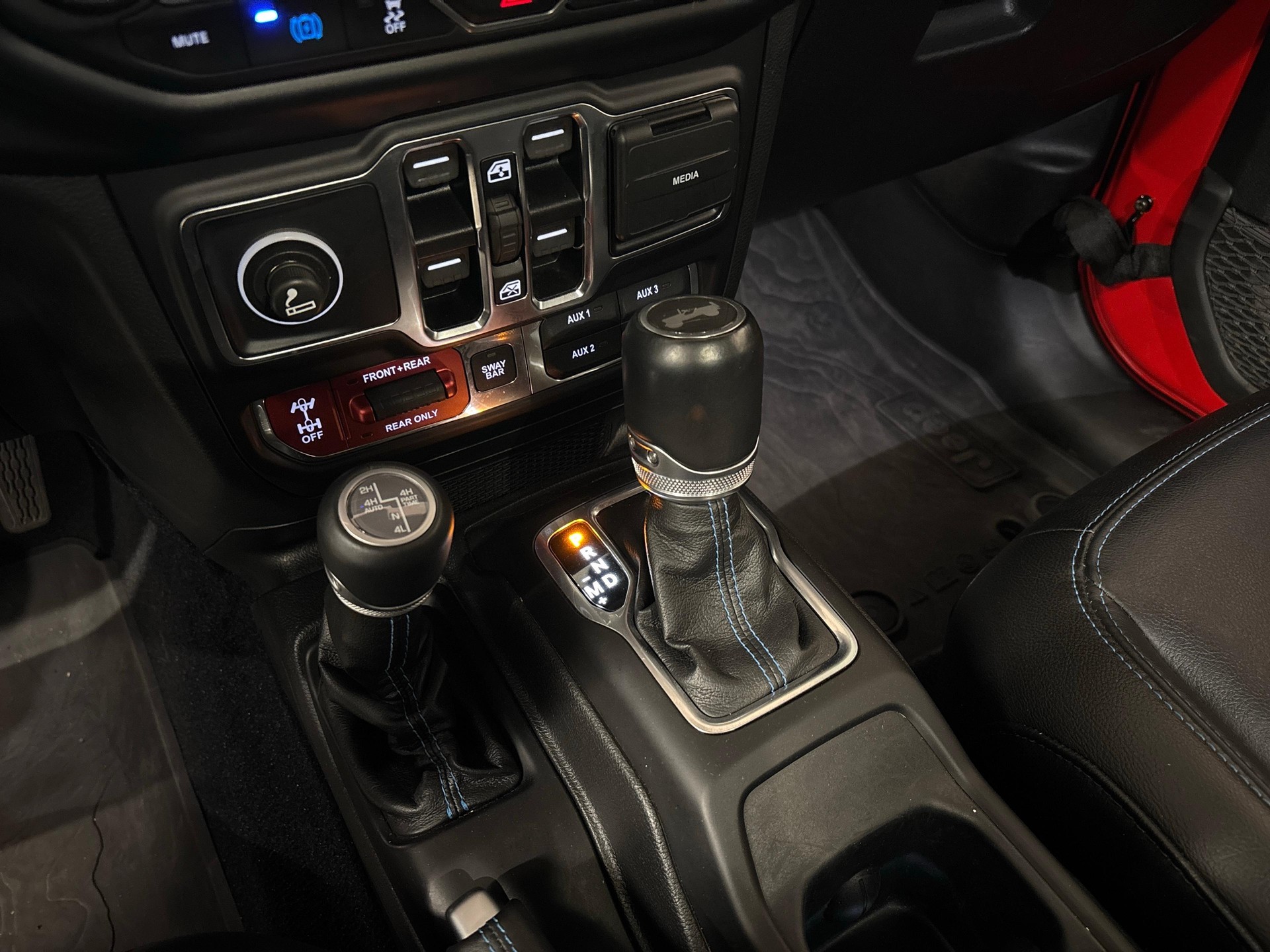 JEEP Wrangler 2.0 Turbo Rubicon Unlimited 4xe-image-15