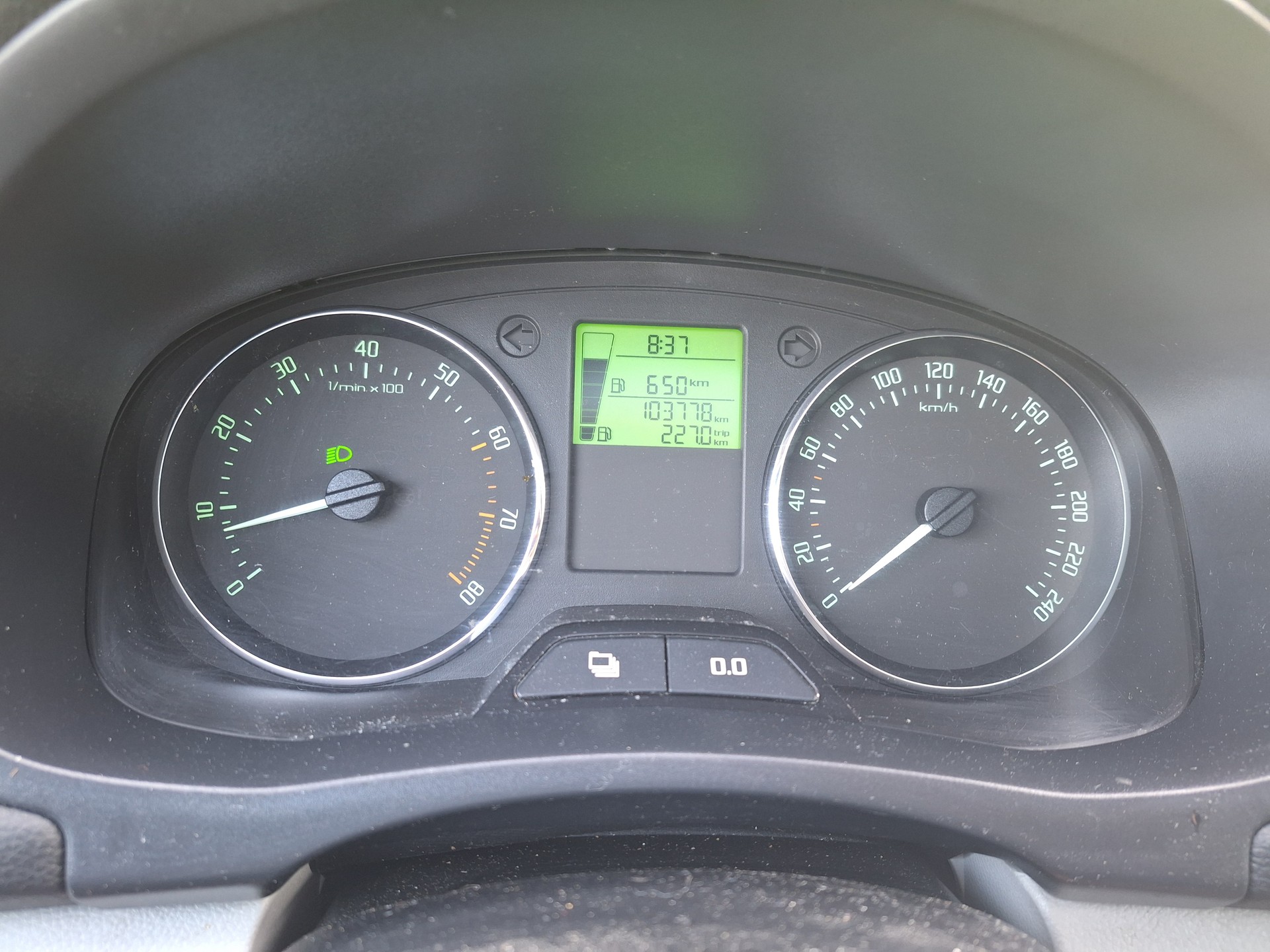 SKODA 1.2 TSI 105 Ambition-image-3