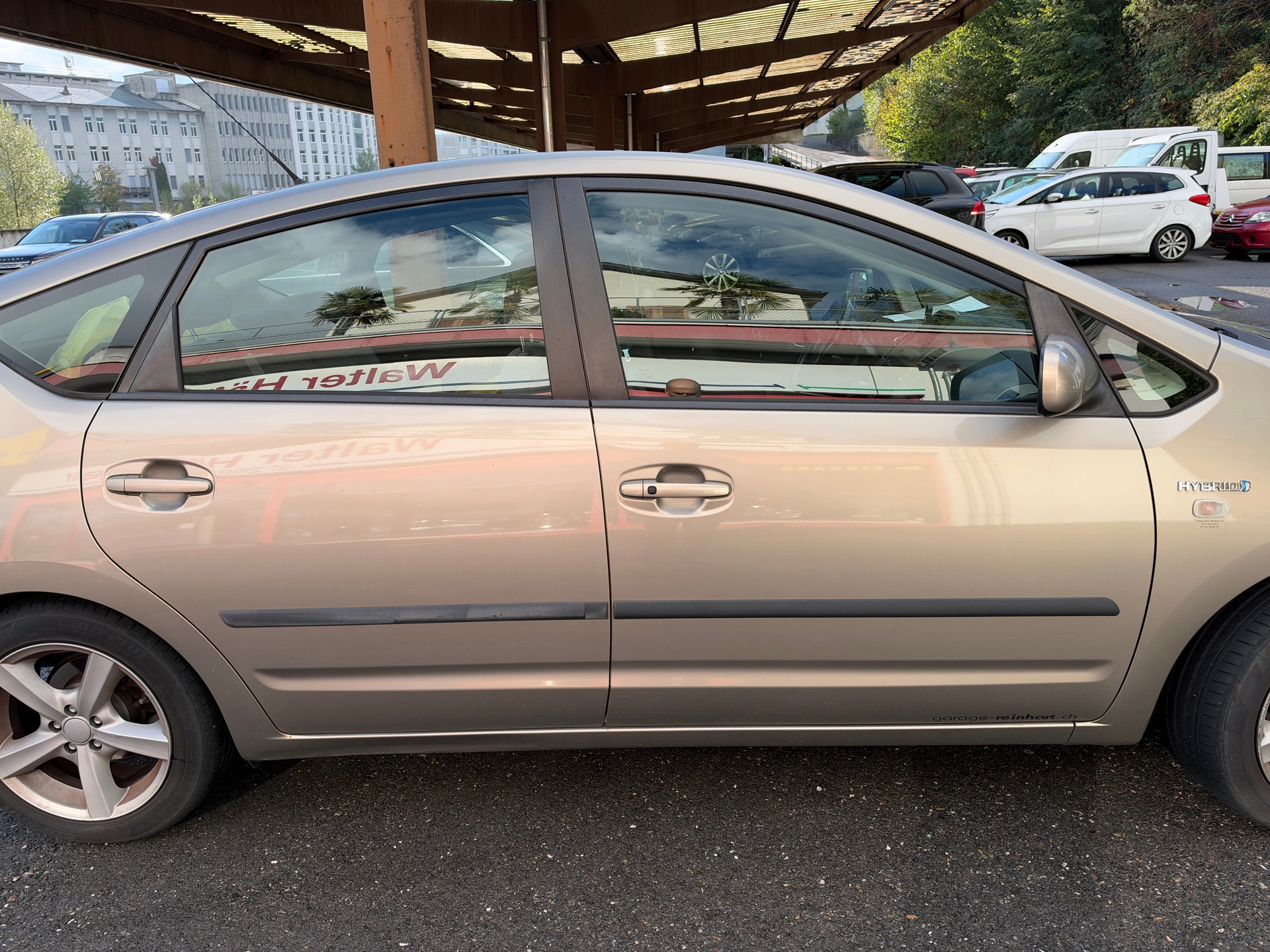 TOYOTA Prius 1.5 16V Hybrid-image-3
