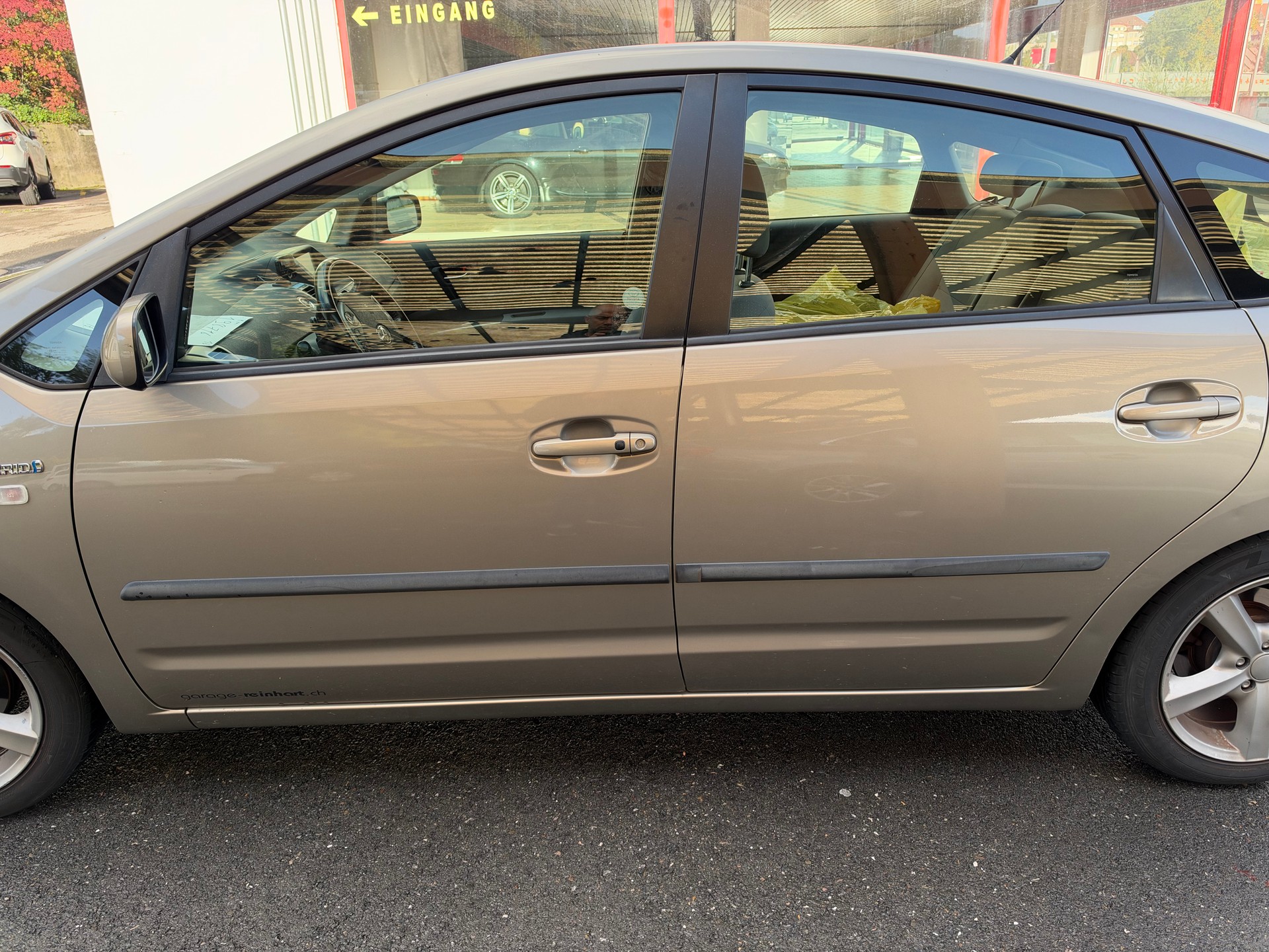 TOYOTA Prius 1.5 16V Hybrid-image-4