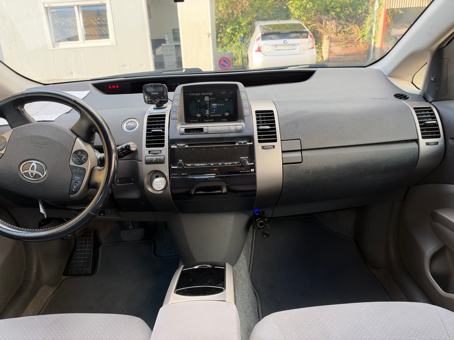TOYOTA Prius 1.5 16V Hybrid-image-9
