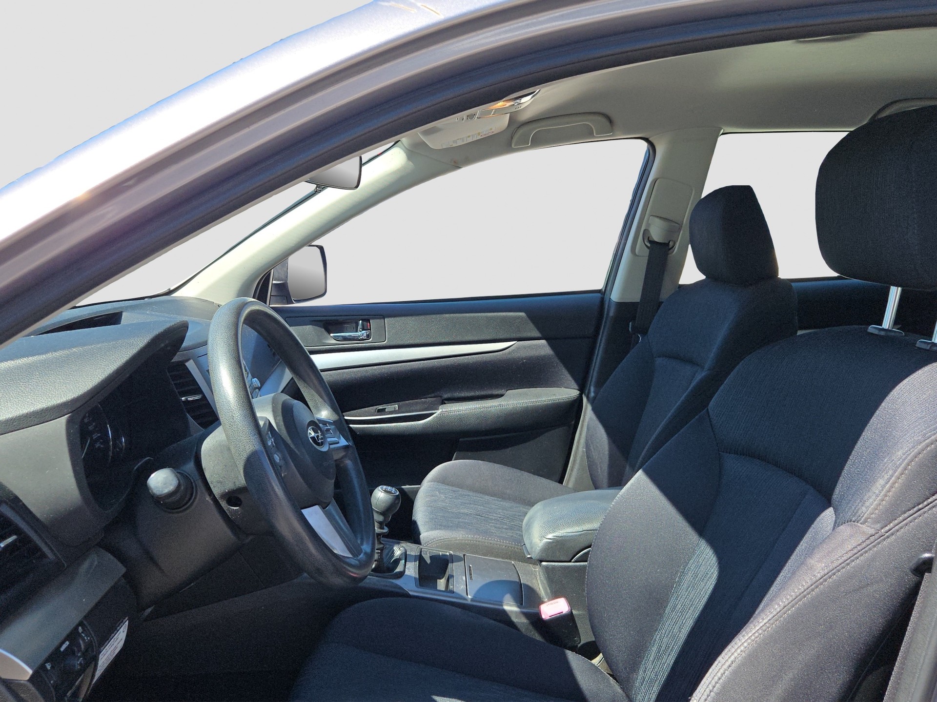 SUBARU Legacy 2.0i Advantage AWD-image-5