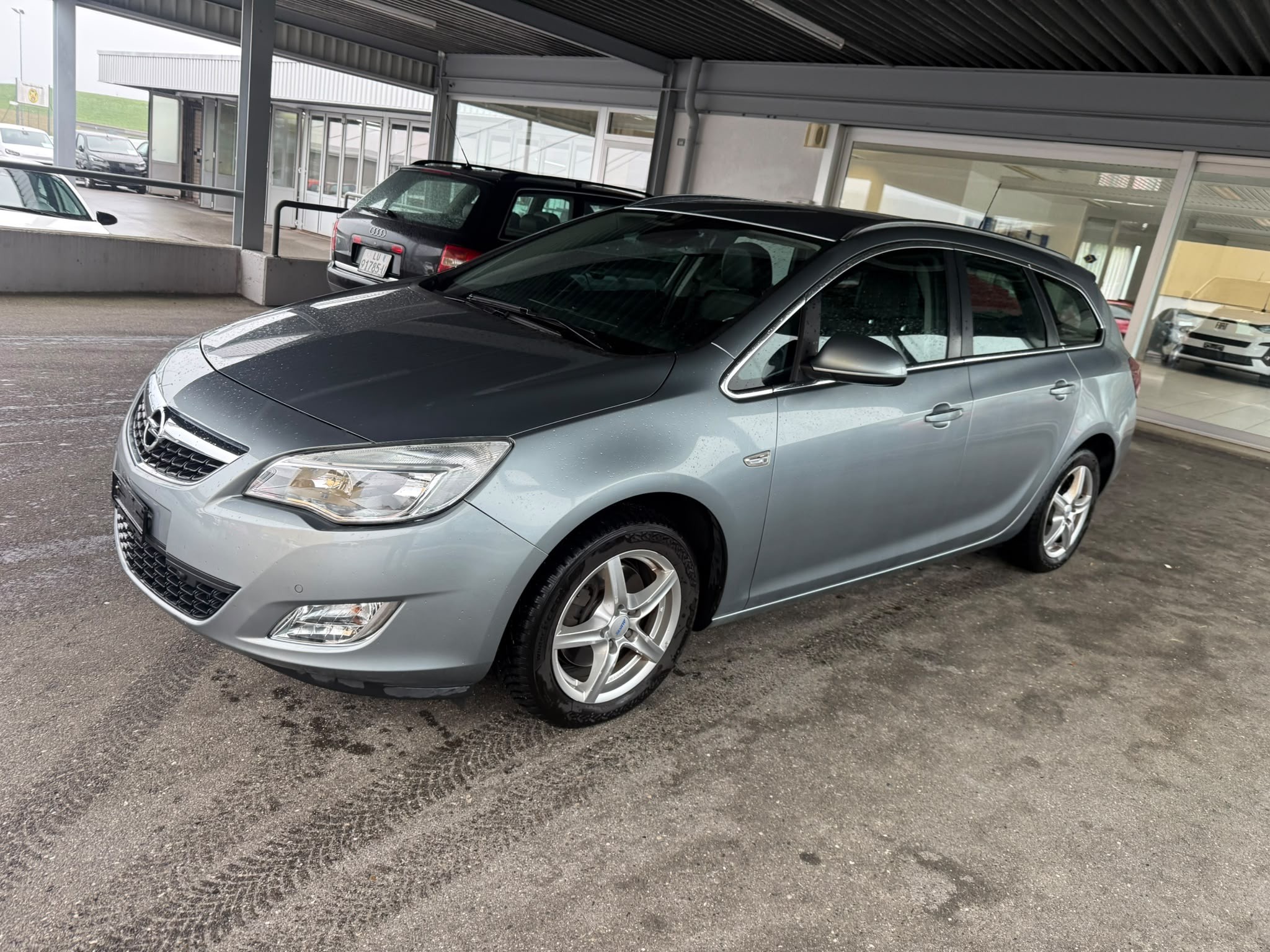 Car photo