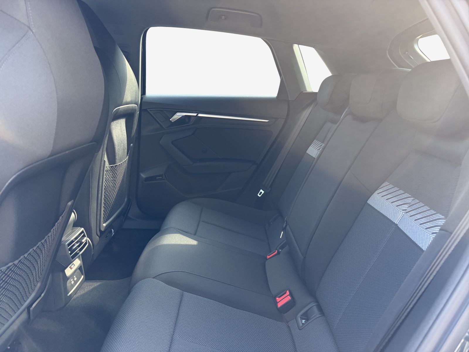 AUDI A3 Sportback TFSI 110 kW Attraction S tronic-image-11
