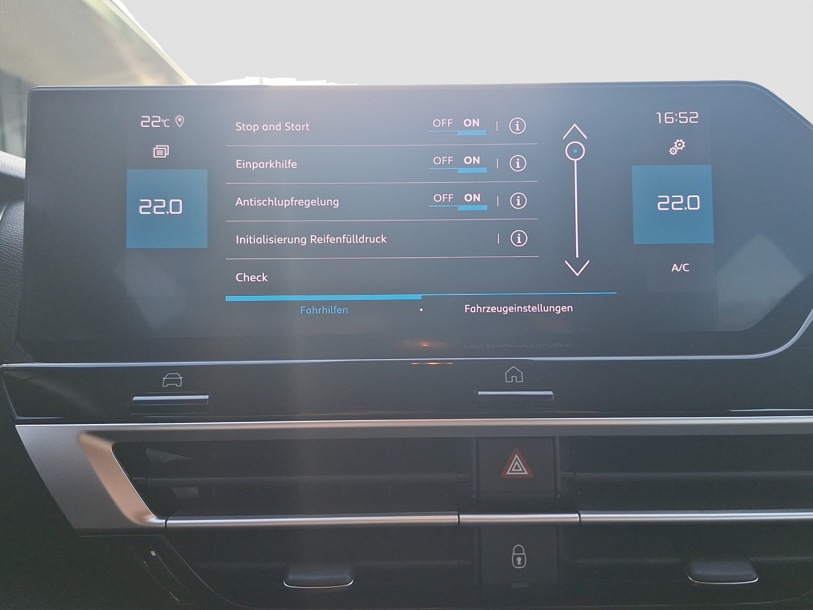 CITROEN C4 1.2 PureTech Swiss Edition-image-17