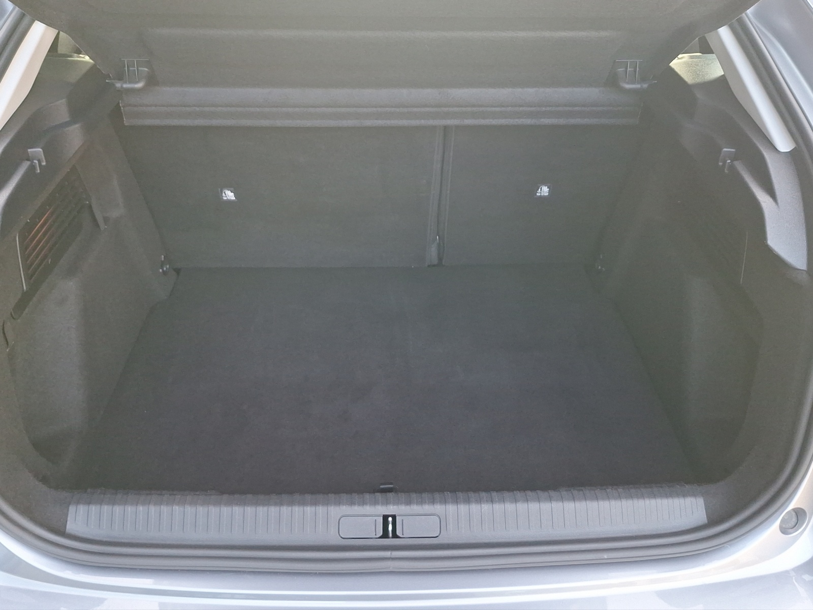 CITROEN C4 1.2 PureTech Swiss Edition-image-11