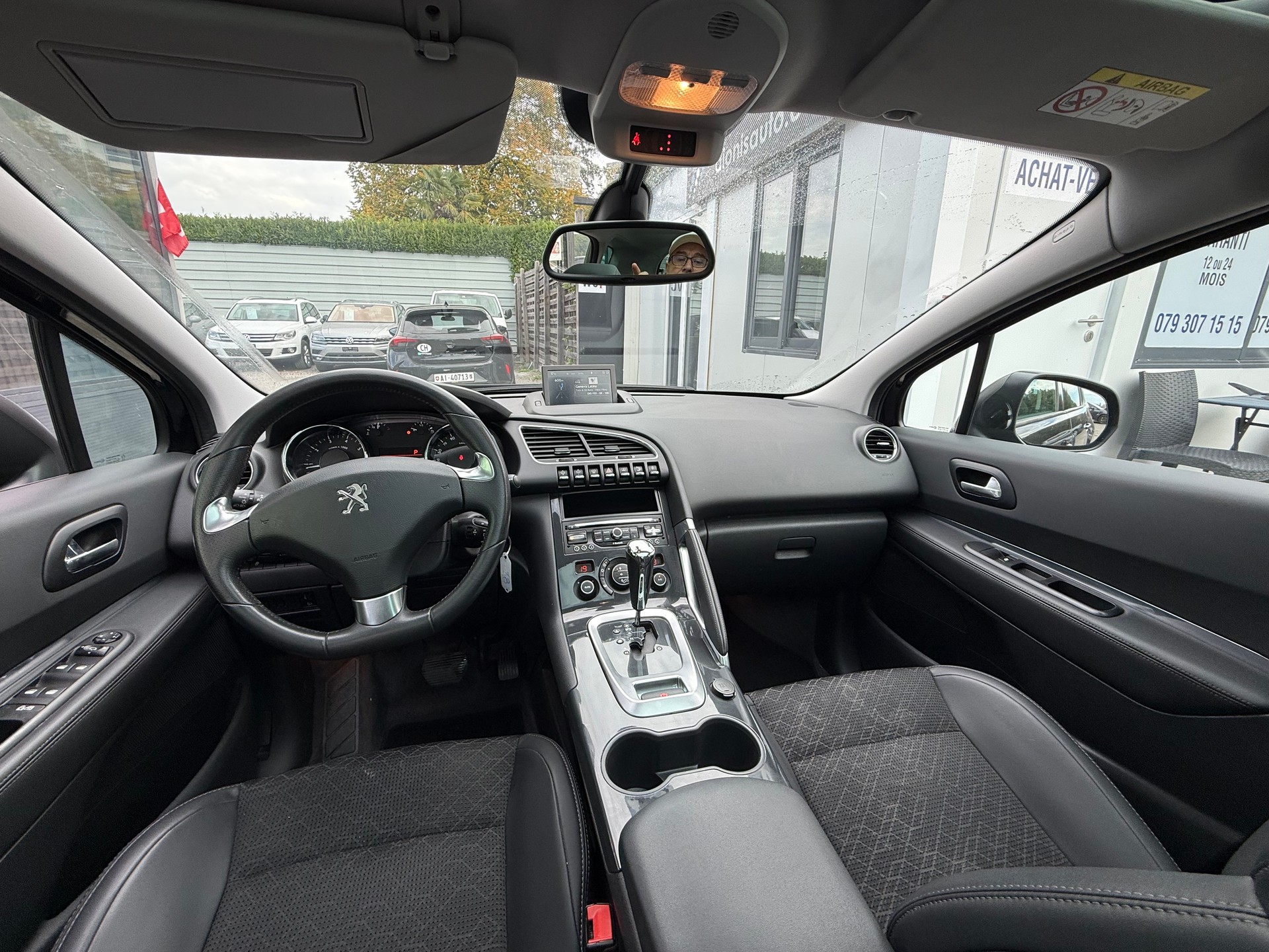 PEUGEOT 3008 1.6 16V T Allure Tiptronic-image-16