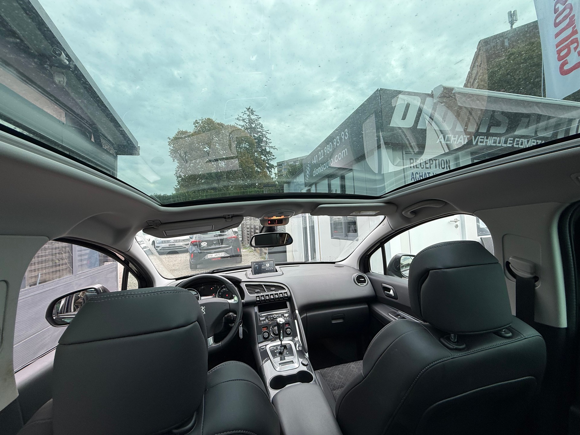 PEUGEOT 3008 1.6 16V T Allure Tiptronic-image-15