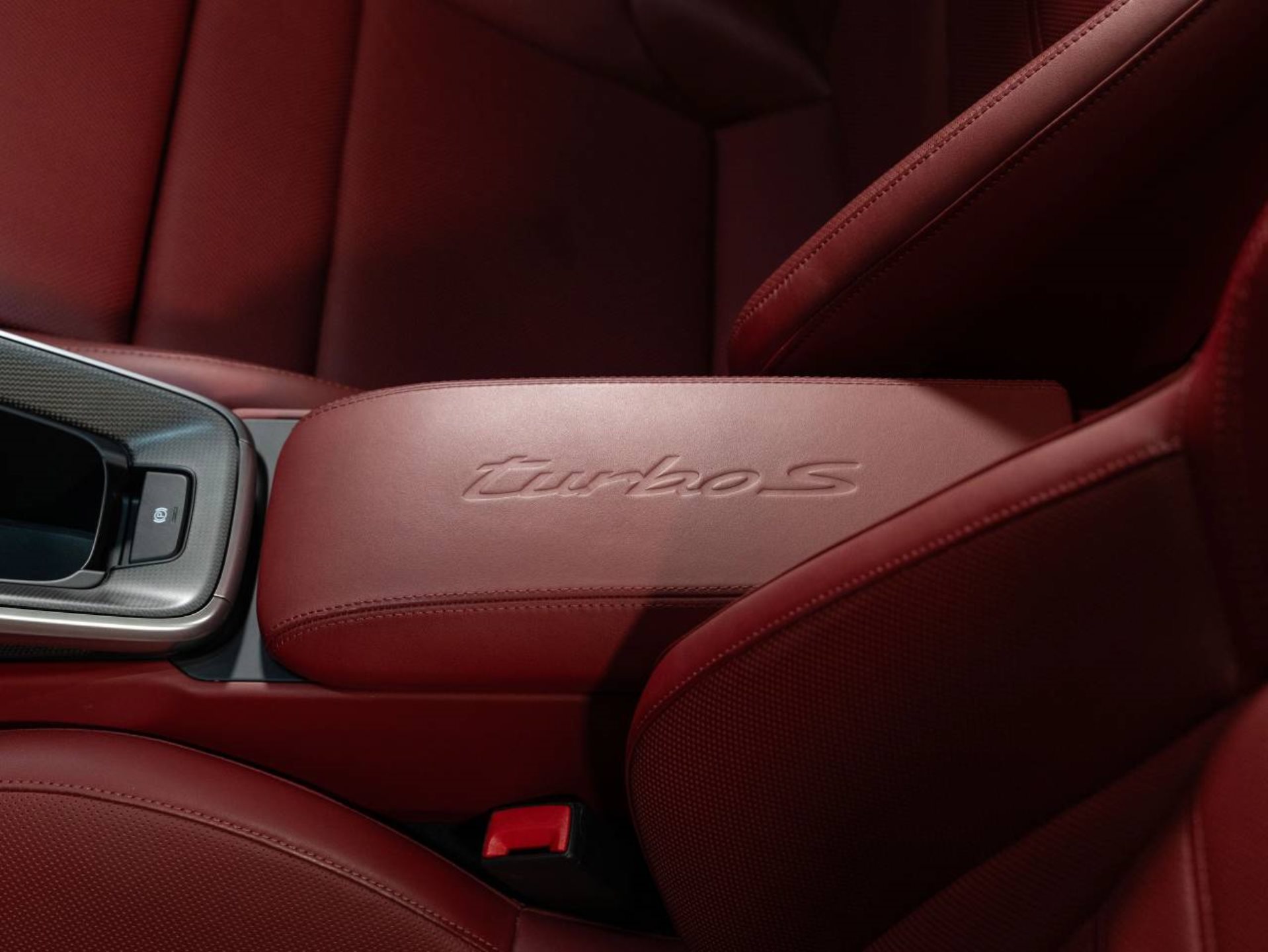 PORSCHE 911 Turbo S Cabriolet-image-16