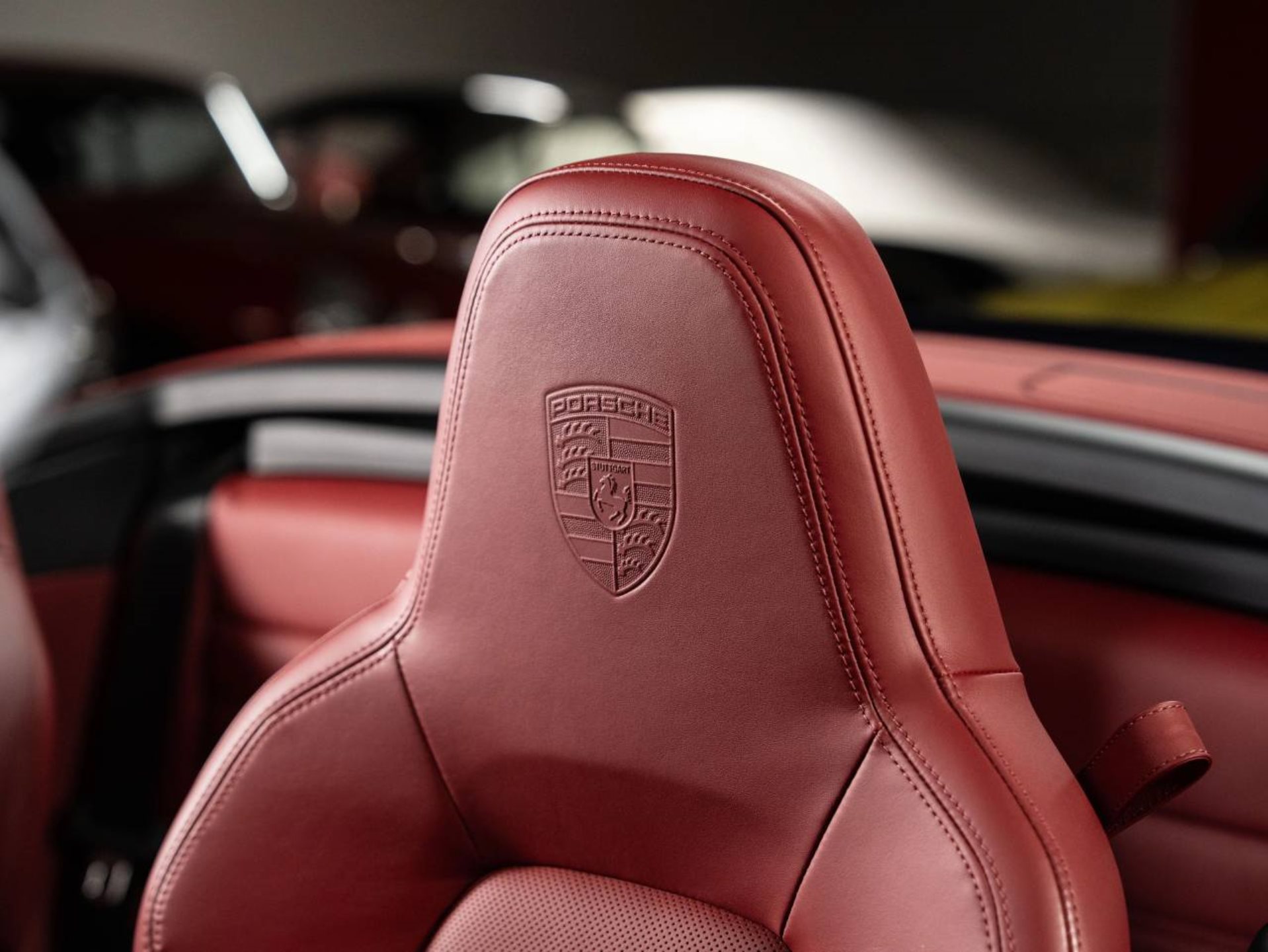 PORSCHE 911 Turbo S Cabriolet-image-18