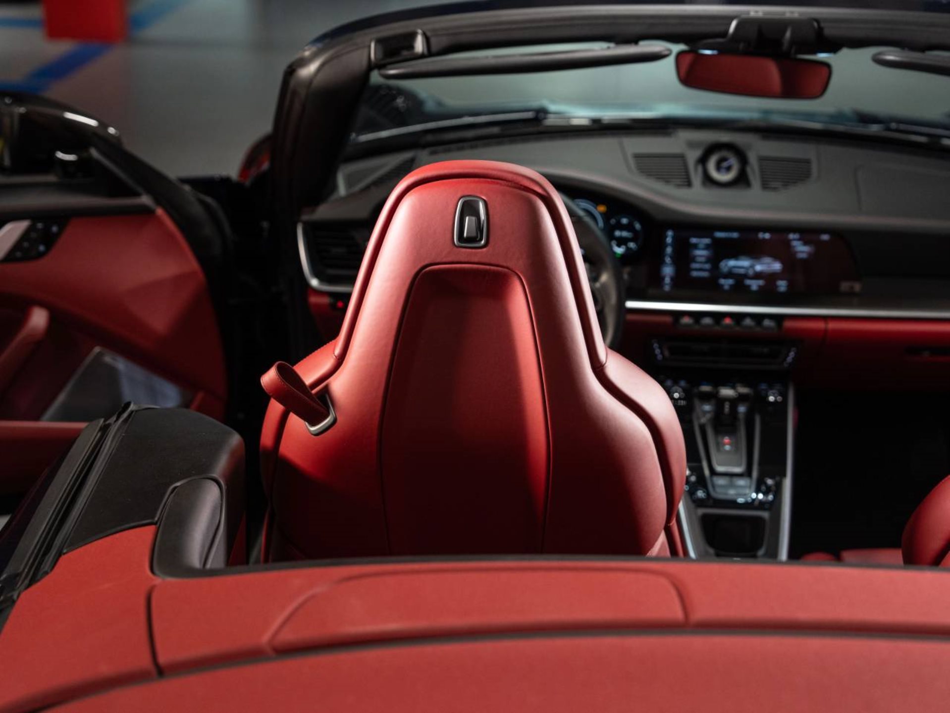 PORSCHE 911 Turbo S Cabriolet-image-20