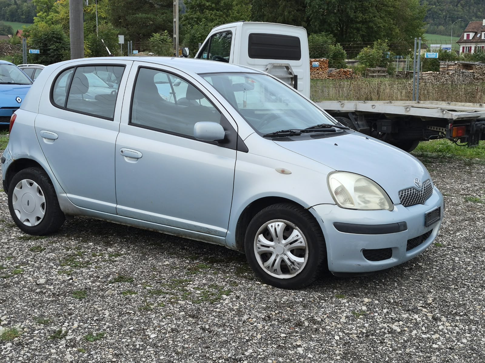 TOYOTA Yaris 1.3 Linea Luna-image-1