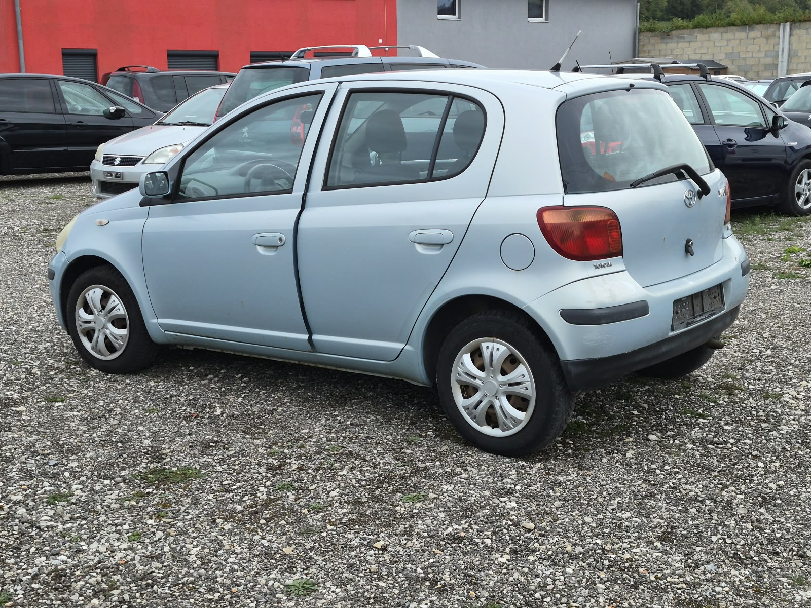 TOYOTA Yaris 1.3 Linea Luna-image-4