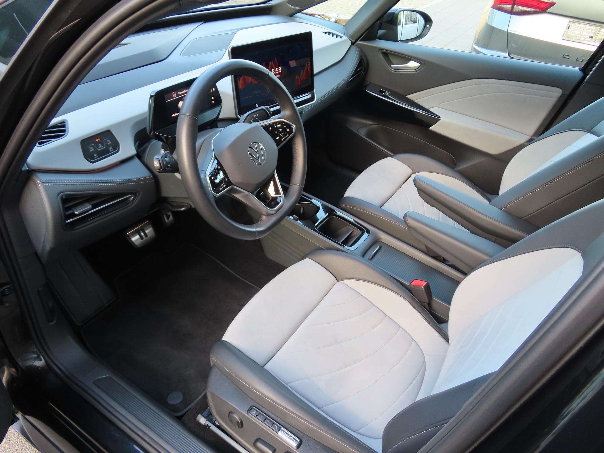VW ID.3 Pro S 77 kWh Pro S United-image-3