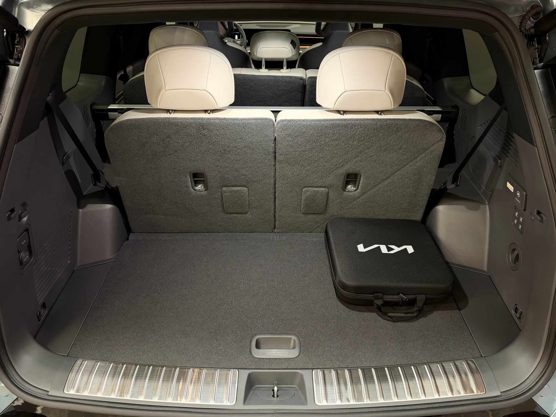 KIA EV9 99,8 kWh GT-Line 4x4-image-10
