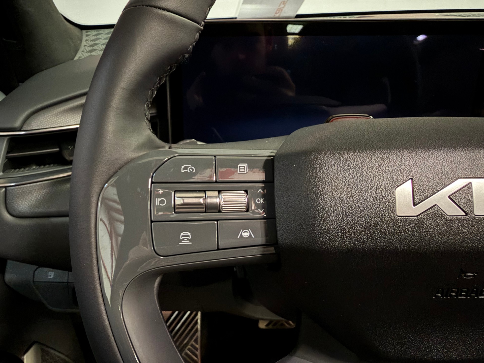 KIA EV9 99,8 kWh GT-Line 4x4-image-24