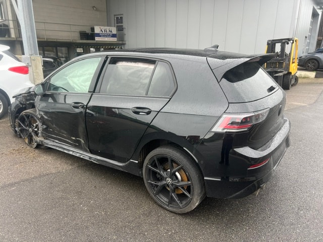 VW Golf 2.0 TSI R Black Edition DSG 4 Motion-image-8