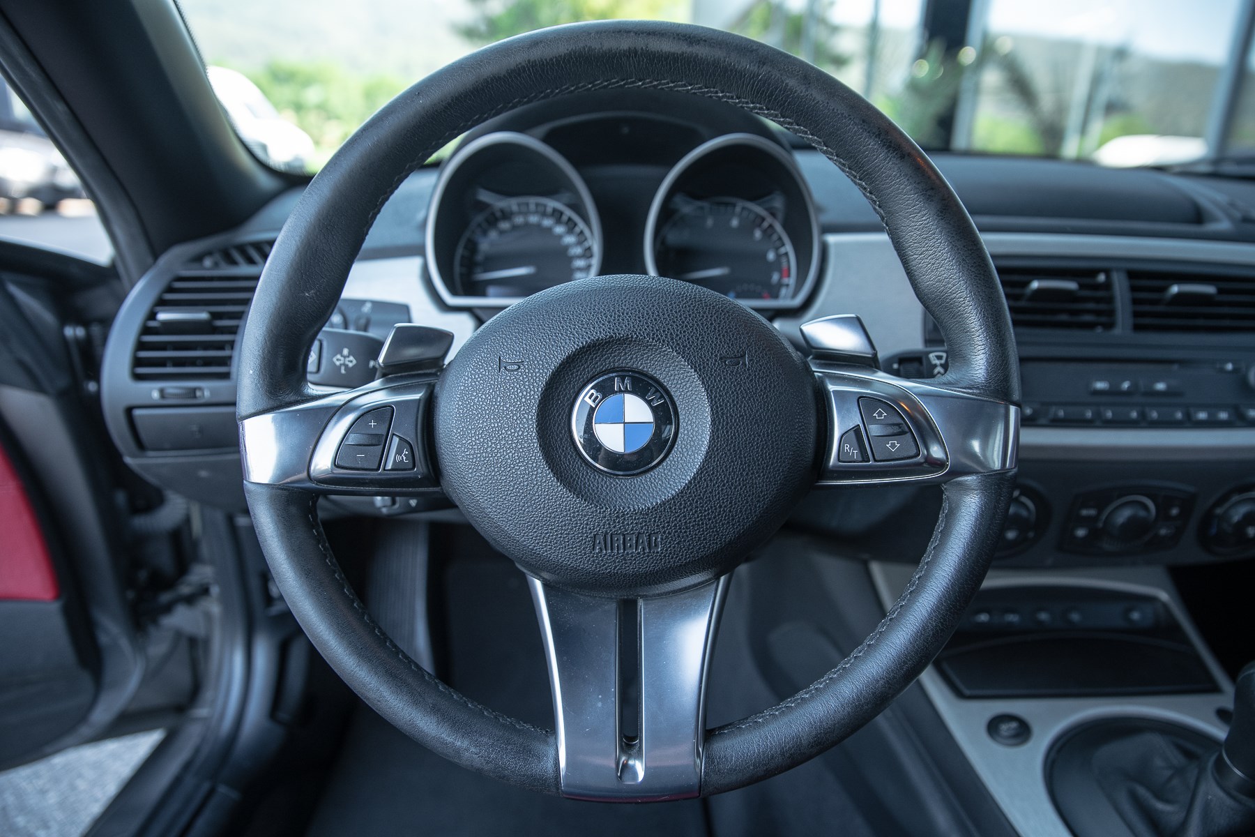 BMW Z4 3.0i Roadster-image-8