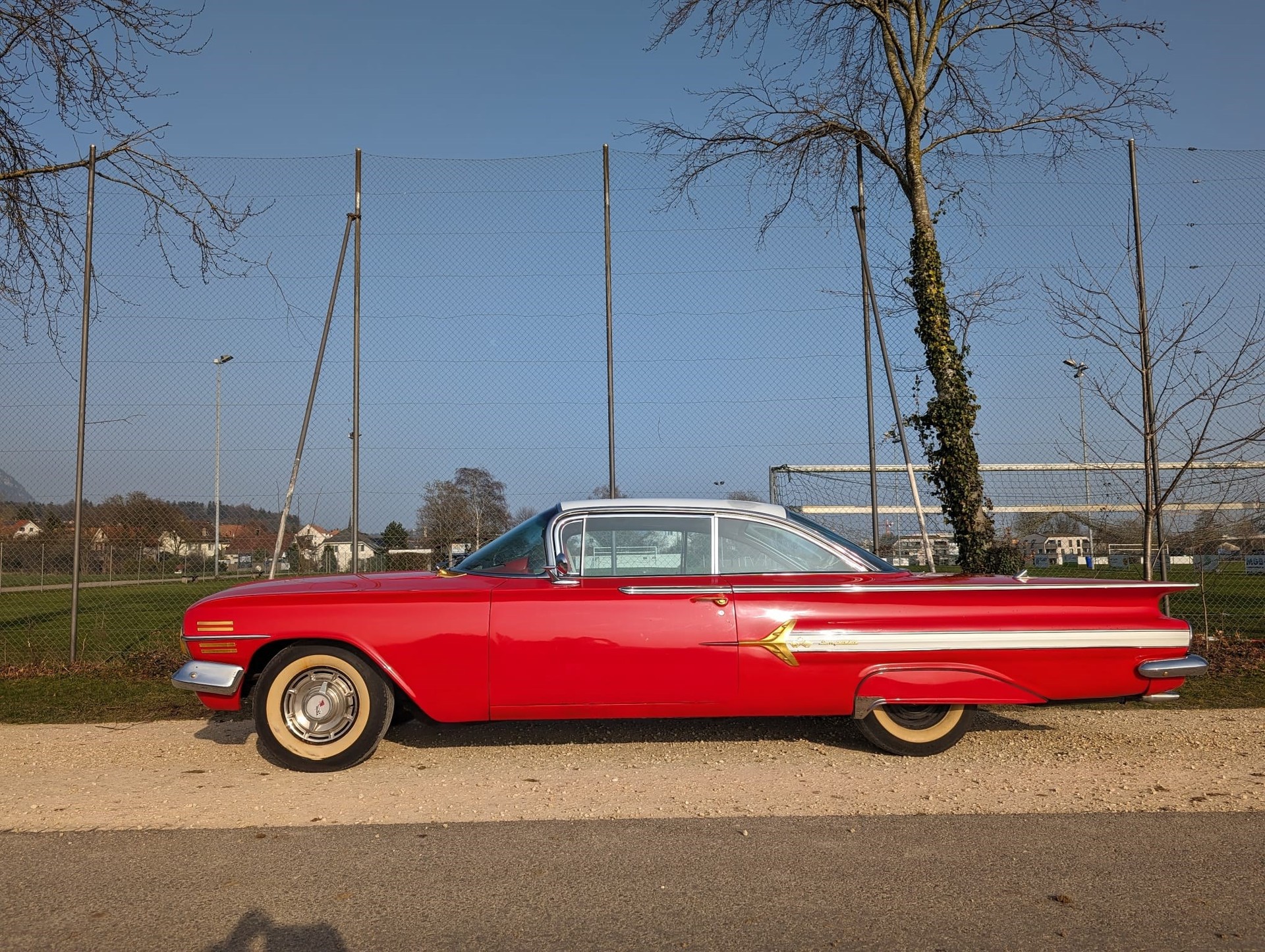 CHEVROLET Impala-image-4