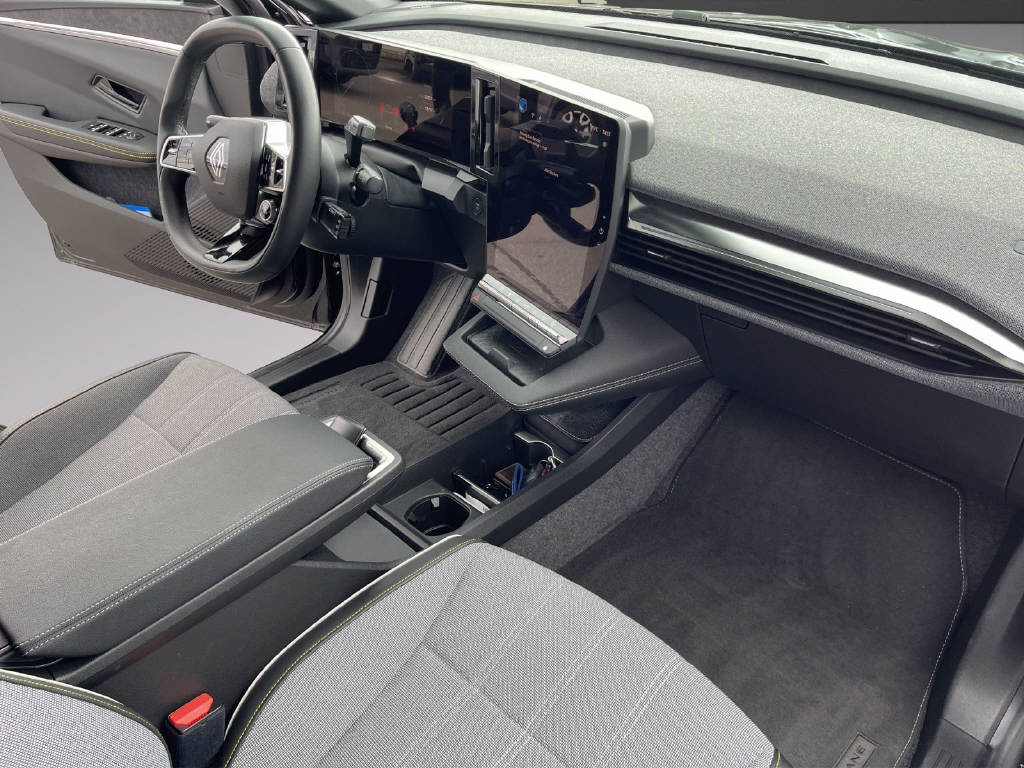 RENAULT Mégane E-Tech techno-image-9