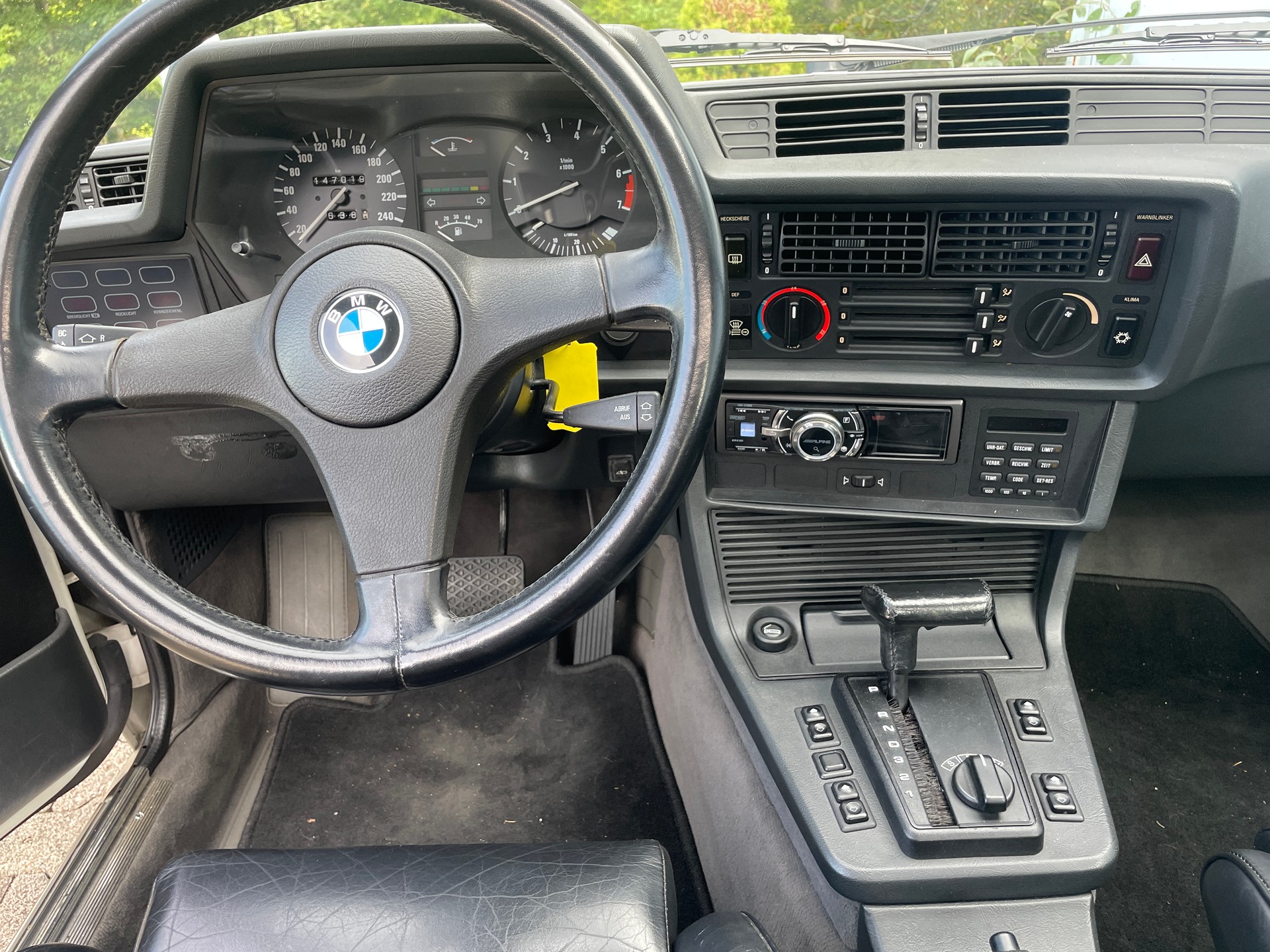 BMW 635CSi A-image-3