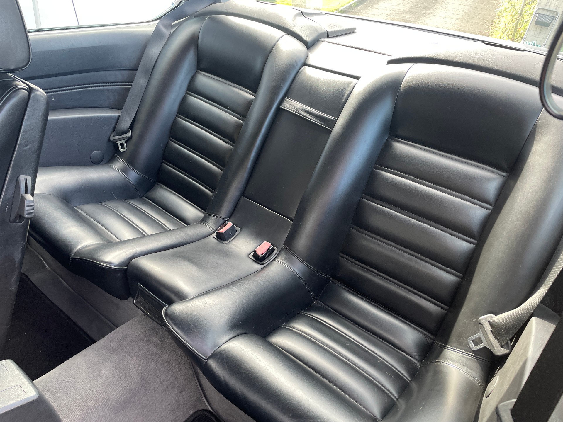 BMW 635CSi A-image-6