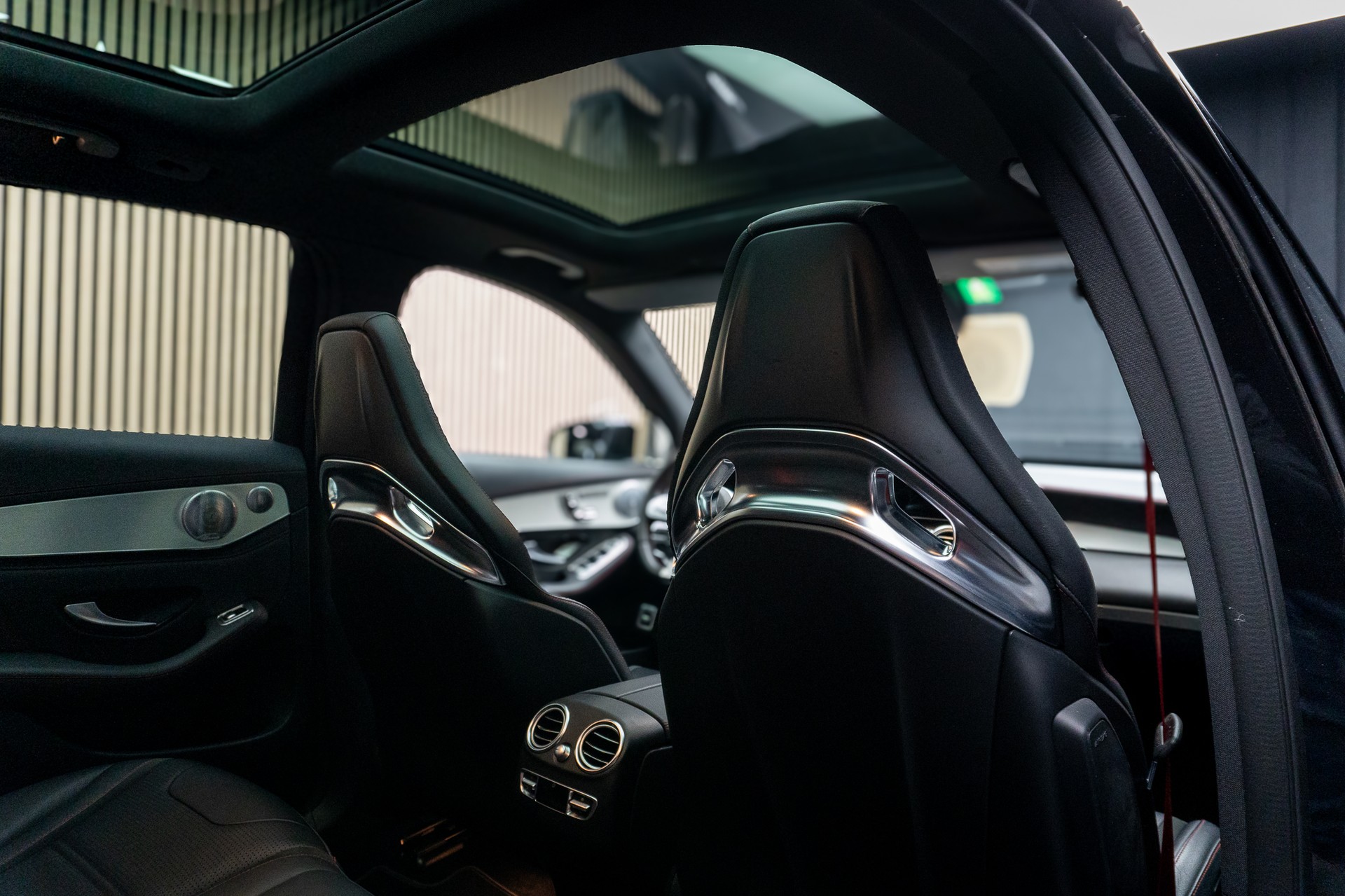 MERCEDES-BENZ GLC 43 AMG 4Matic 9G-Tronic-image-14
