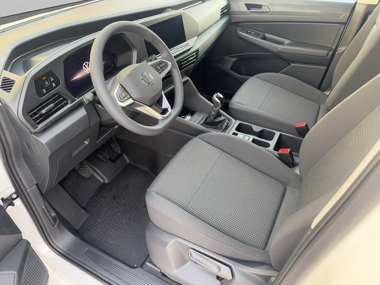 VW Caddy Cargo 2.0TDI Entry Maxi-image-4