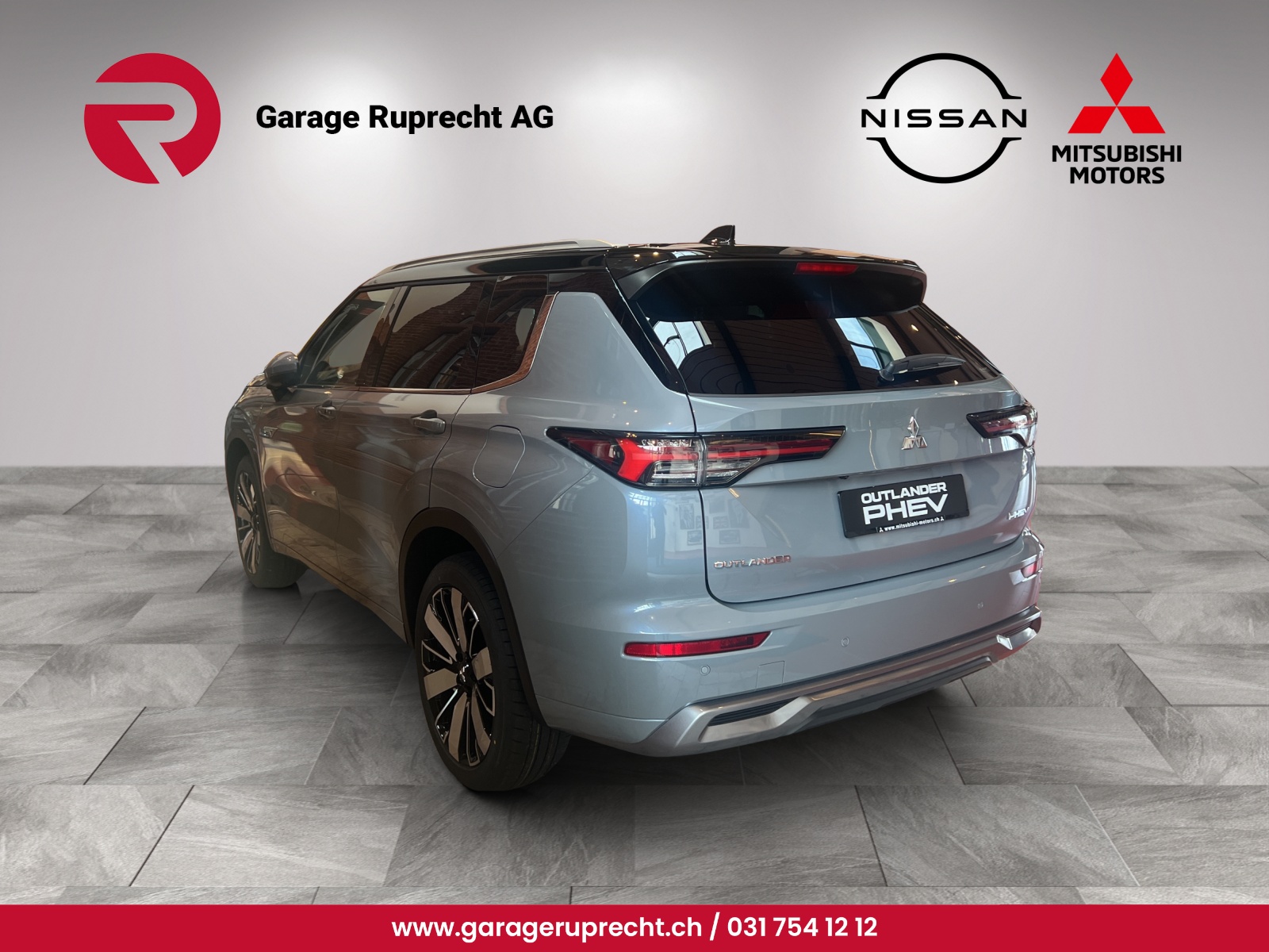 MITSUBISHI Outlander 2.4 PHEV Instyle 4x4-image-2