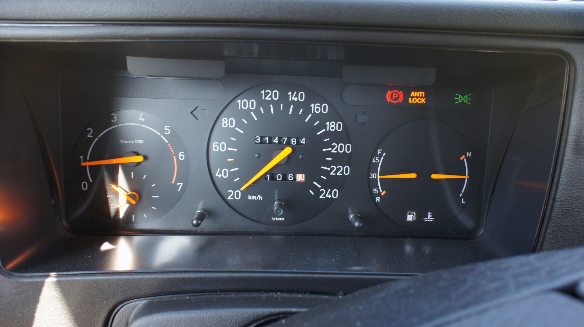 SAAB 900 2.0 S Swiss-image-3