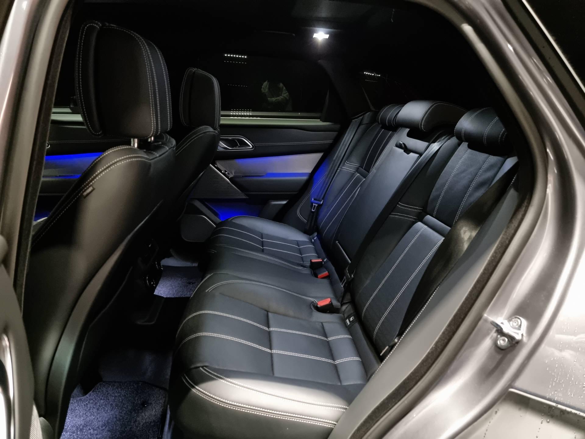 LAND ROVER Range Rover Velar 3.0 D I6 300 R-Dynamic HSE-image-5