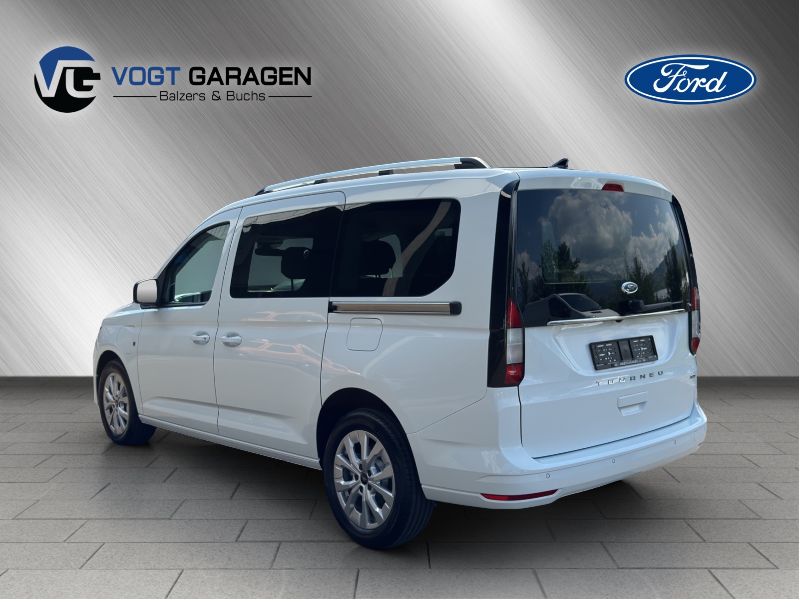 FORD TOURNEO CONNECT Grand 1.5 EcoBoost PHEV Titanium-showroom-element-3