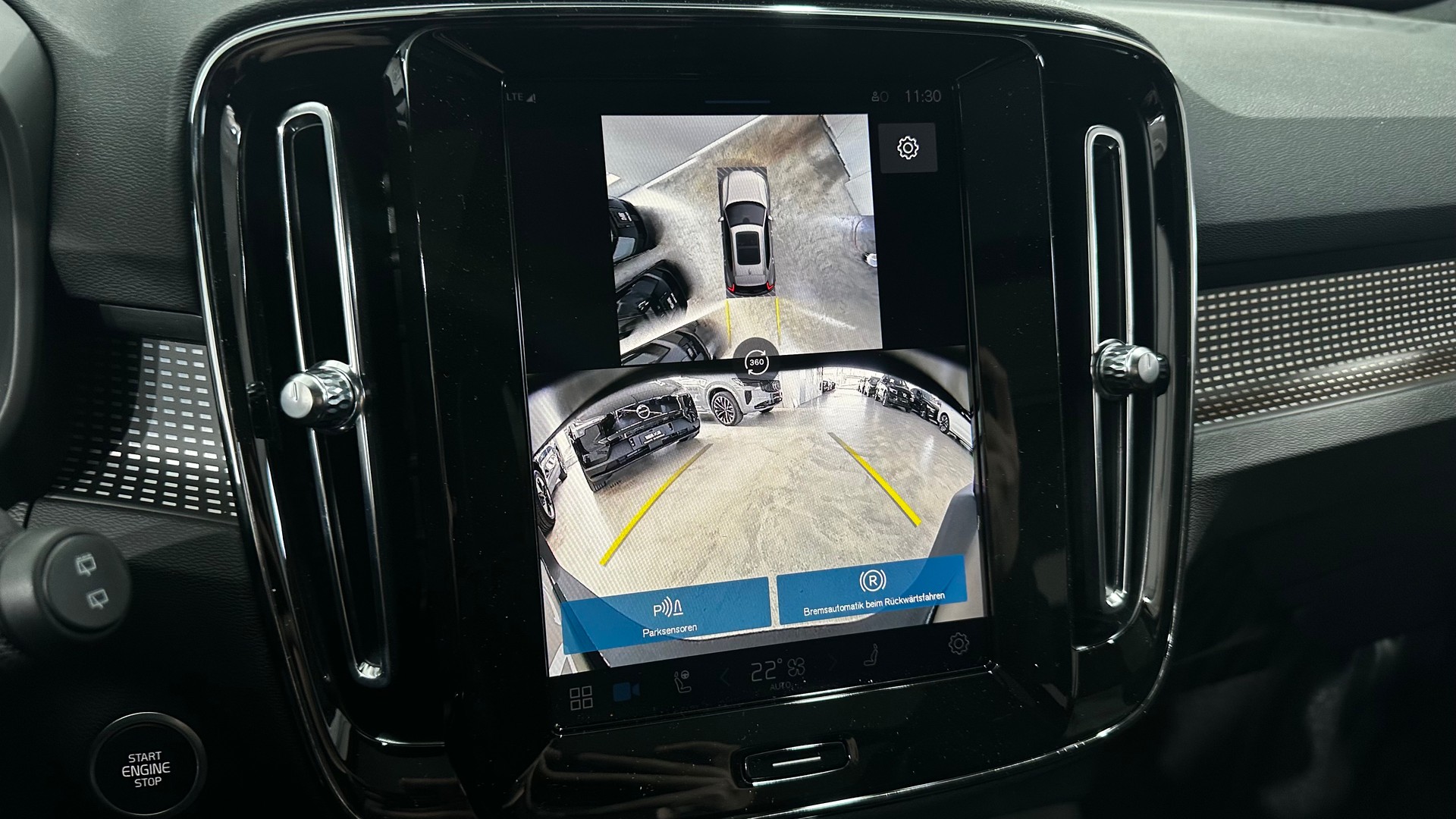 VOLVO XC40 2.0 B4 MH Ultra Dark-image-8