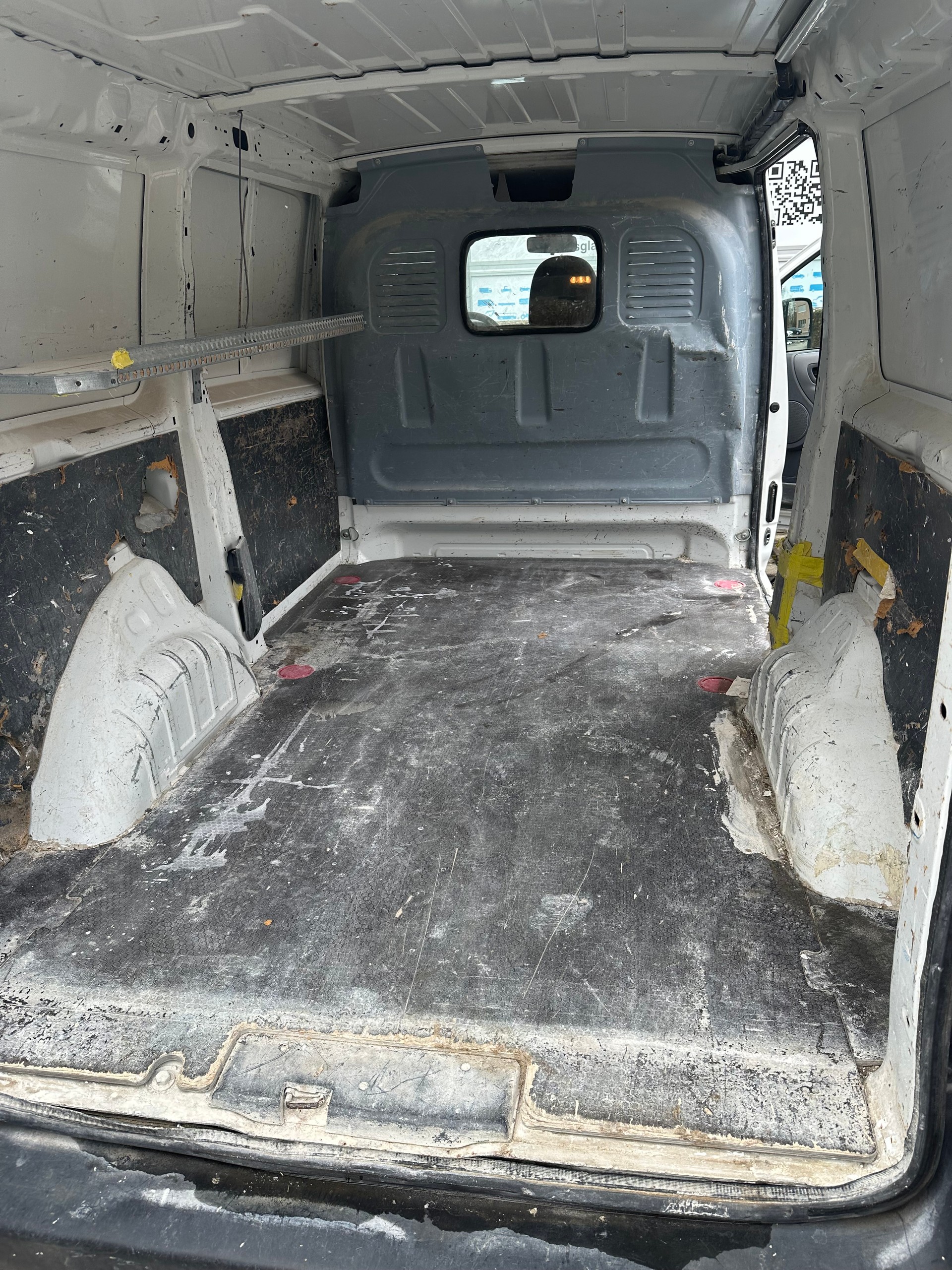 CITROEN Jumpy 2.0 HDi 12 L2H1-image-6