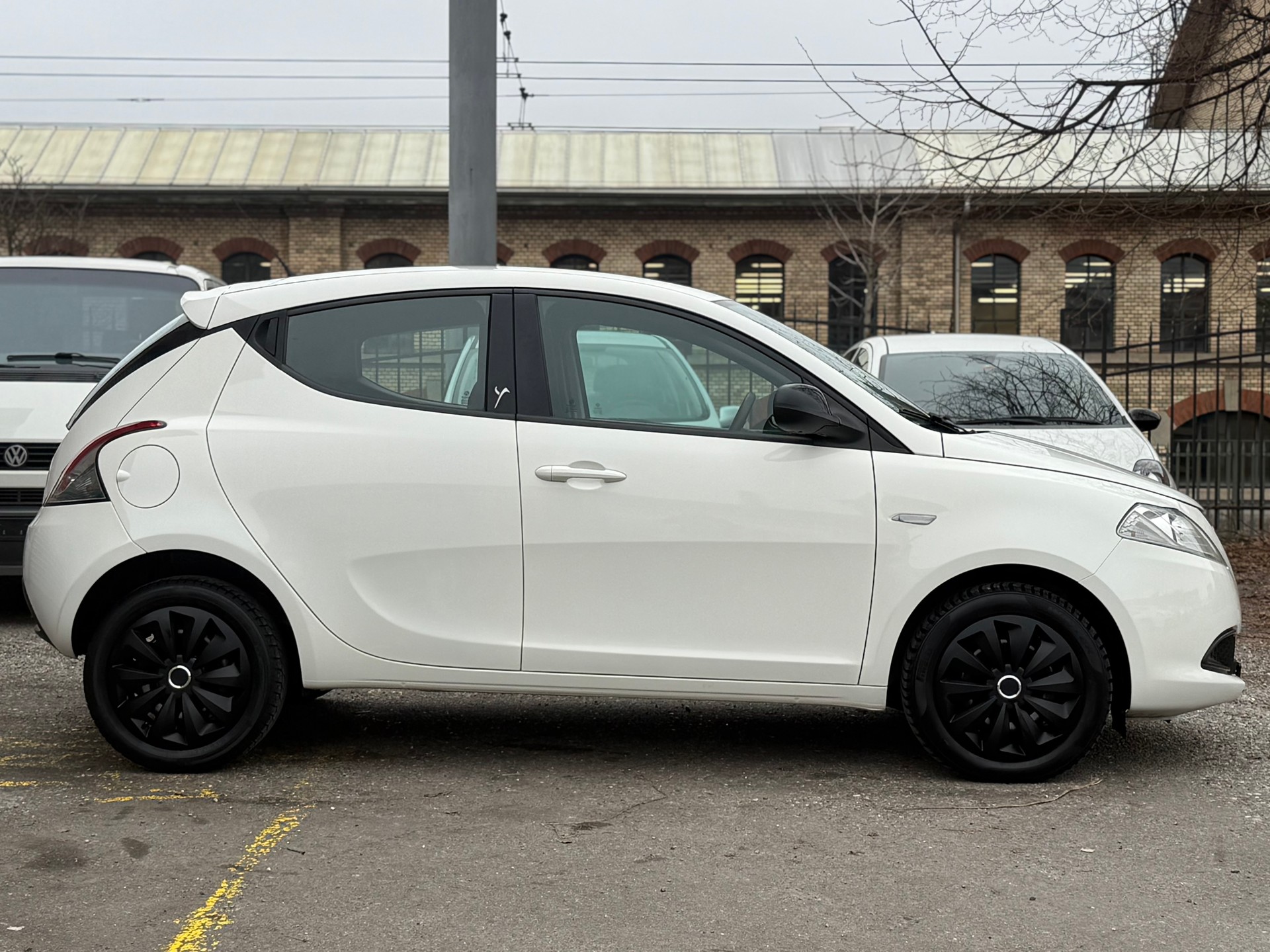 LANCIA Ypsilon 1.2 Elefantino-image-3