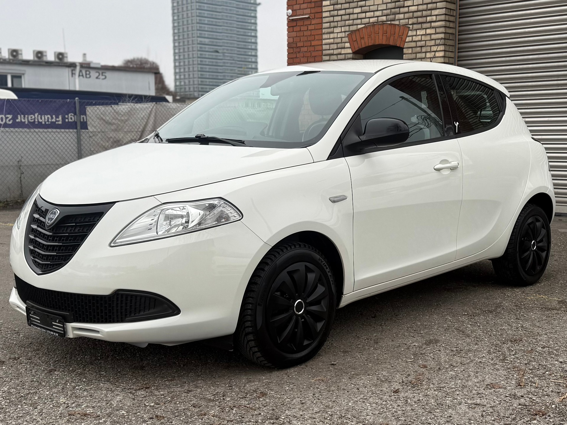 LANCIA Ypsilon 1.2 Elefantino-image-2