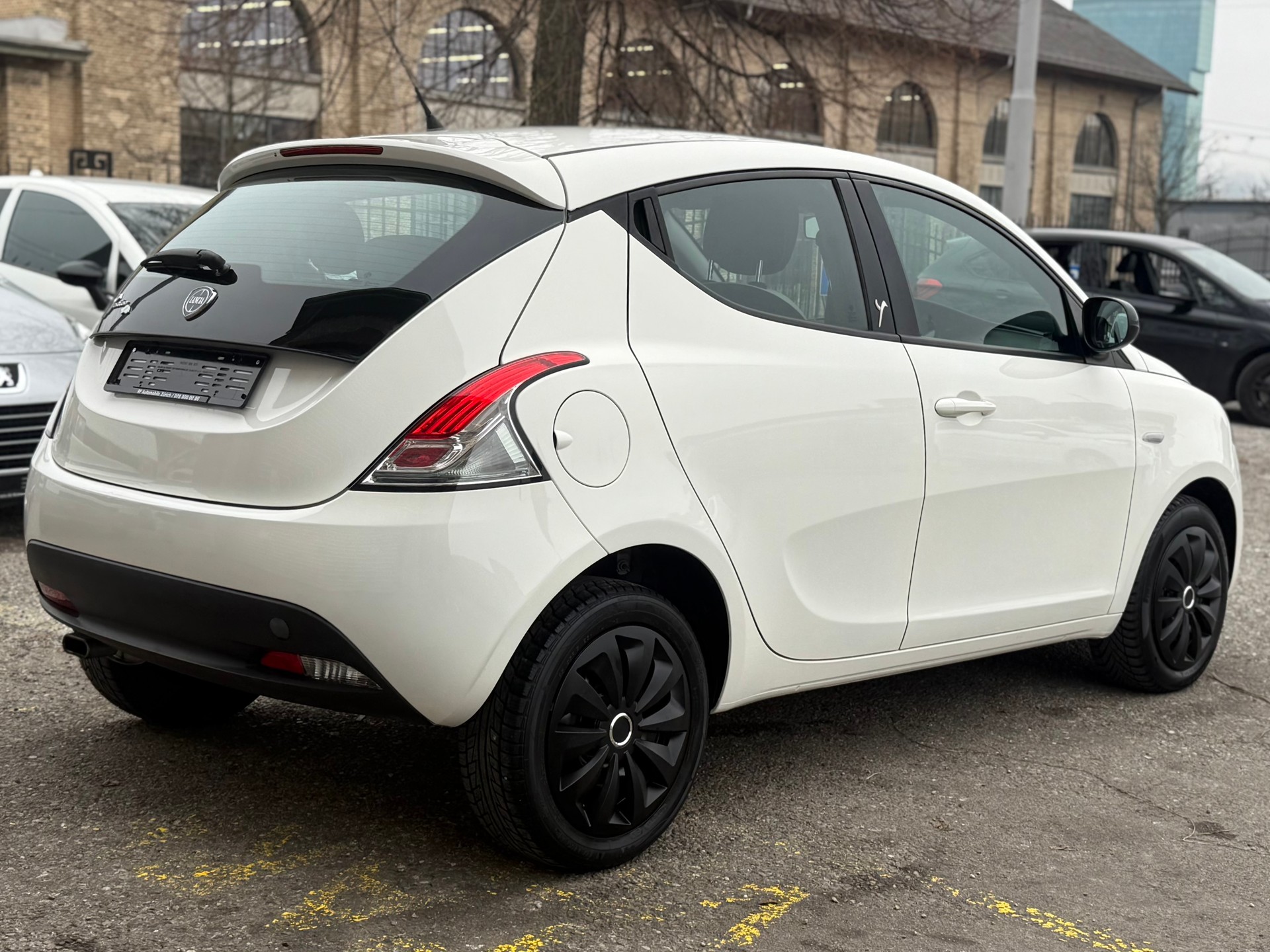 LANCIA Ypsilon 1.2 Elefantino-image-5
