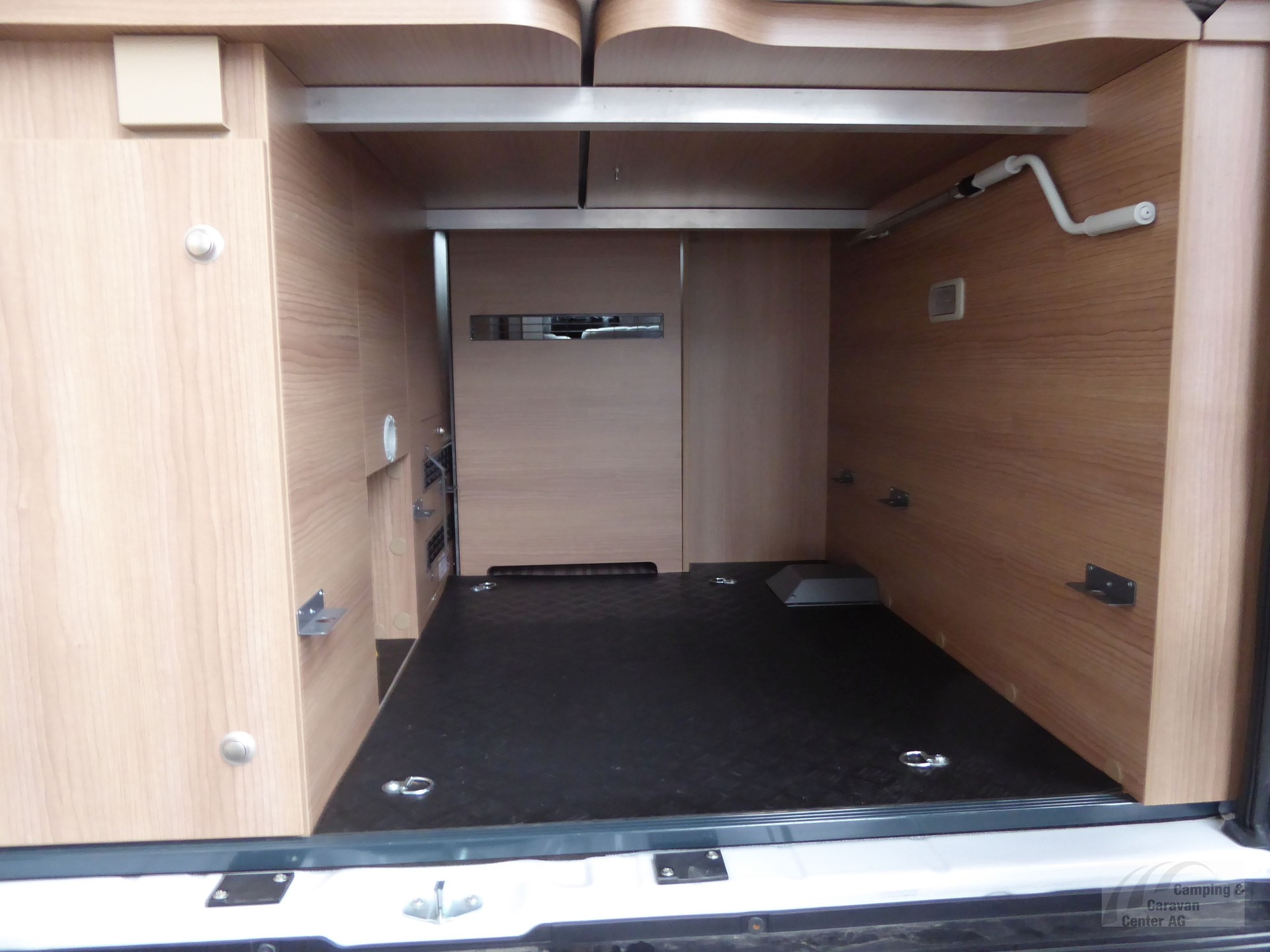 MALIBU Van diversity 640 LE K Coupé-image-14
