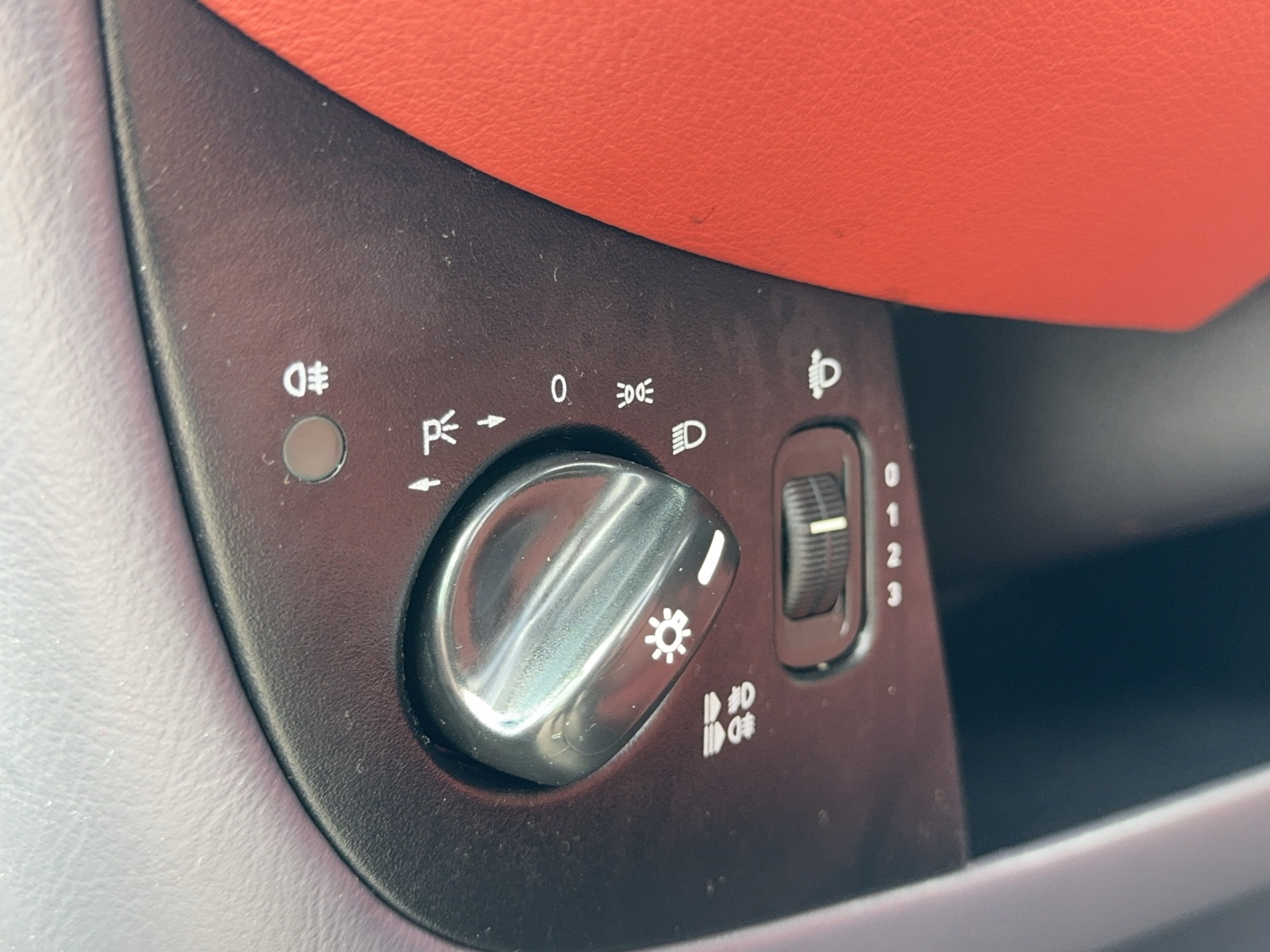 MERCEDES-BENZ A 190 Avantgarde-image-21