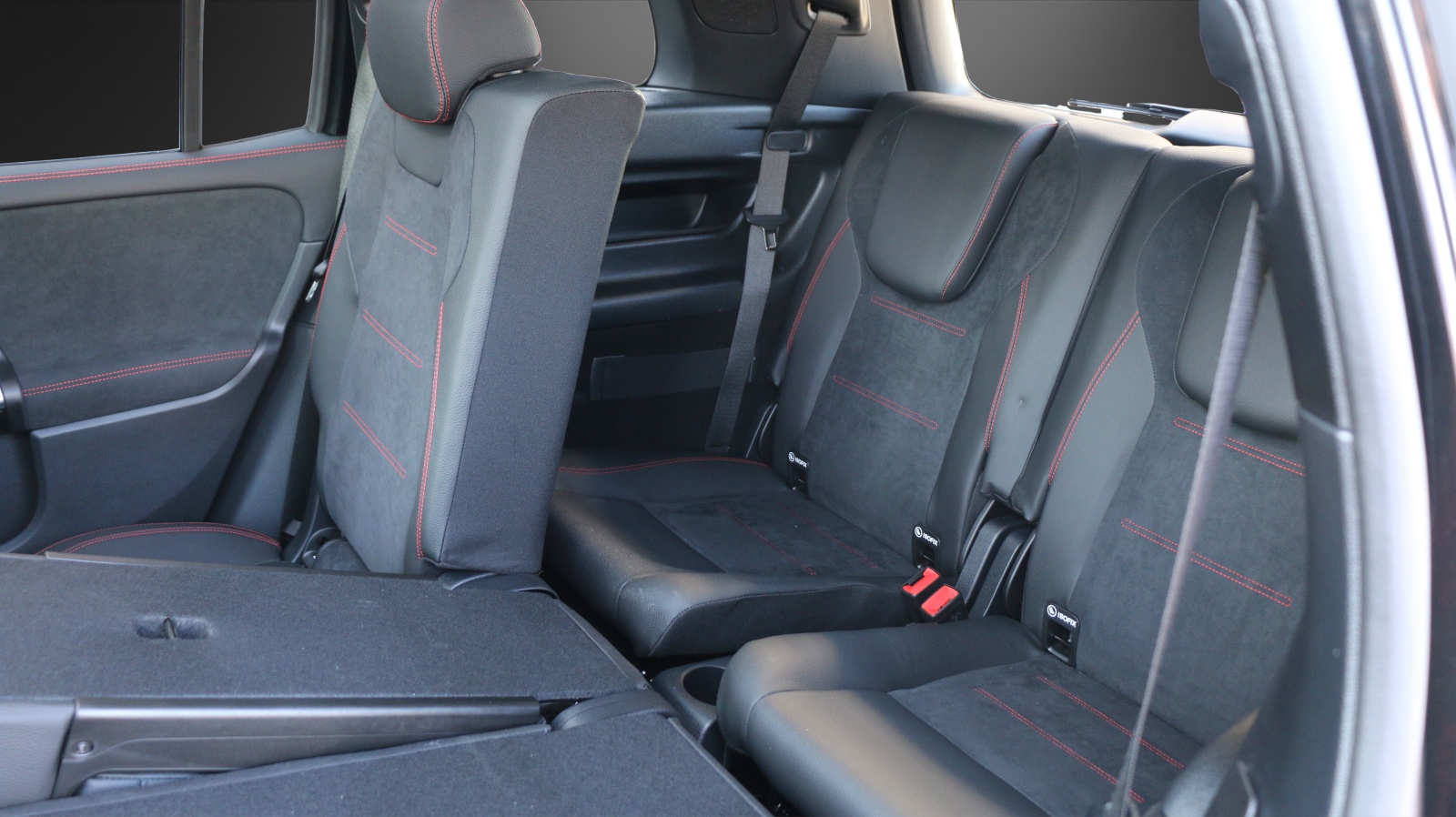 MERCEDES-BENZ GLB 220 d 4M 8G-Tronic-image-9