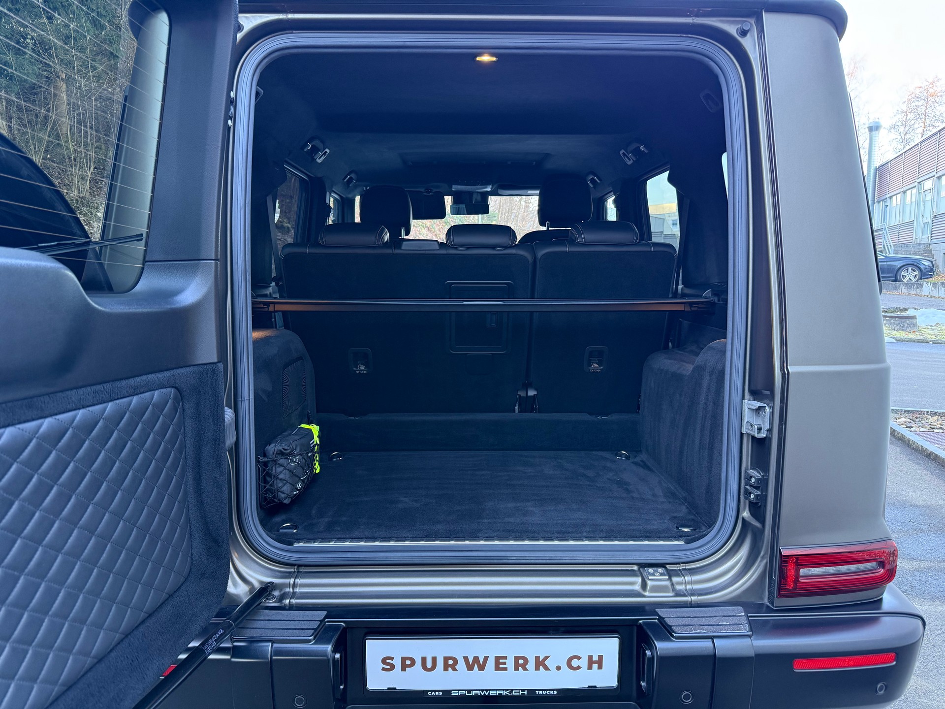 MERCEDES-BENZ G 400 d Stronger Than Time Edition 9G-Tronic-image-6