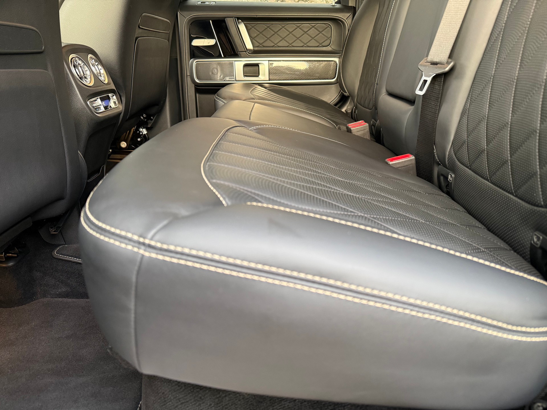 MERCEDES-BENZ G 400 d Stronger Than Time Edition 9G-Tronic-image-13