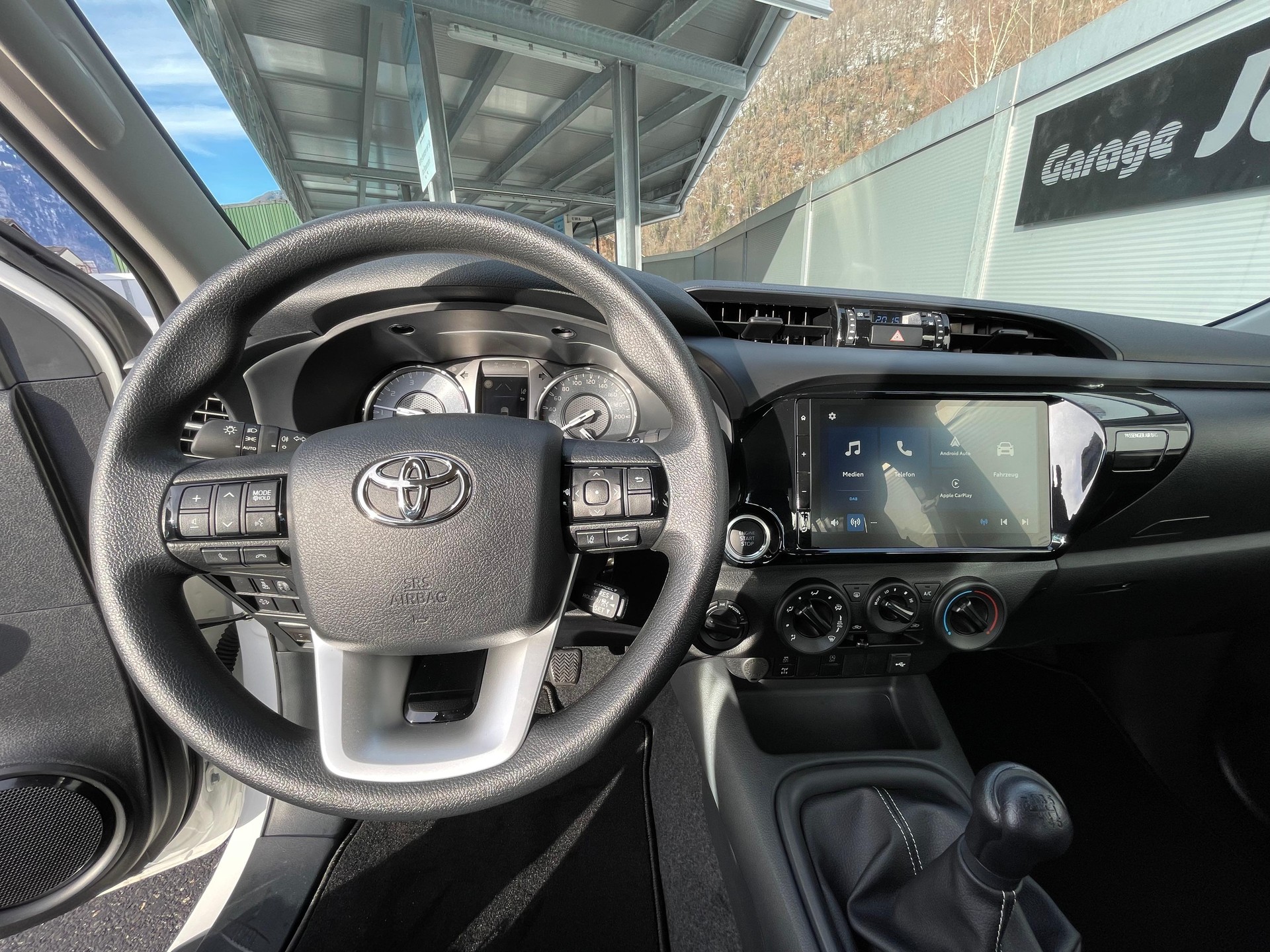 TOYOTA Hilux Extra Cab.-Pick-up 2.8 D-4D 204 Comfort-image-5