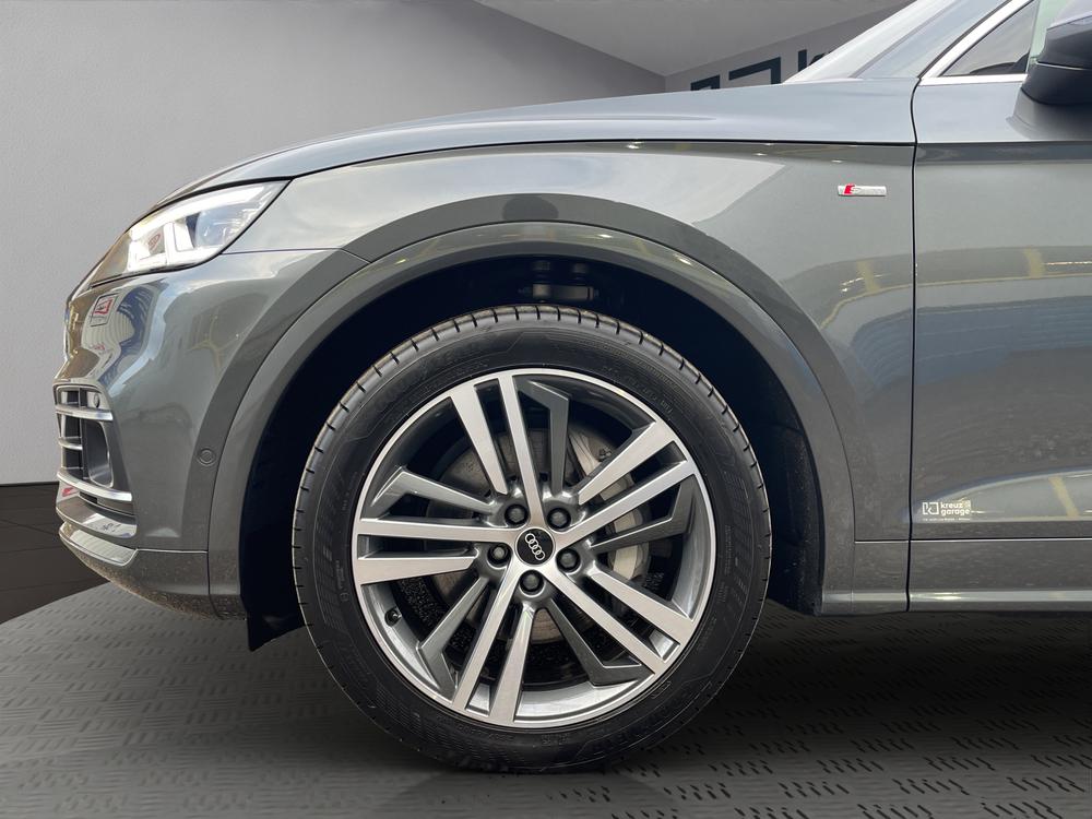 AUDI Q5 55 TFSI e sport quattro-image-10