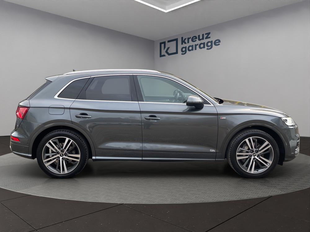 AUDI Q5 55 TFSI e sport quattro-image-1