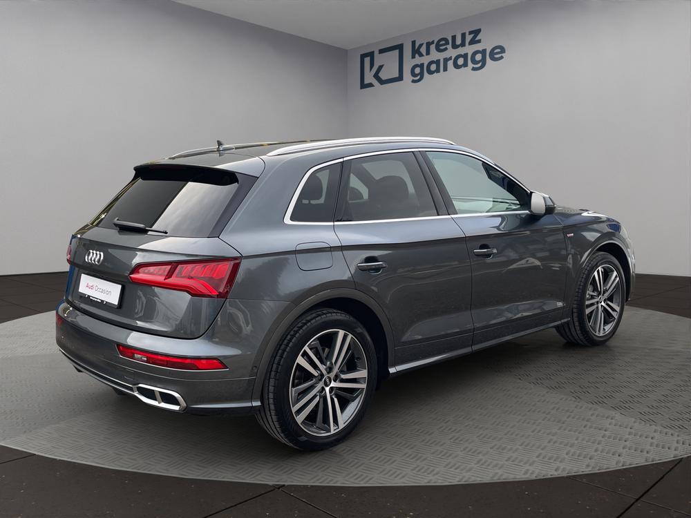 AUDI Q5 55 TFSI e sport quattro-image-2