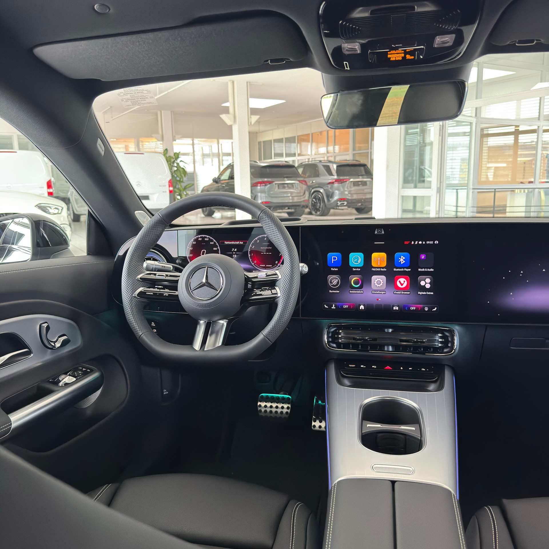 MERCEDES-BENZ CLA 220 4MATIC-image-11